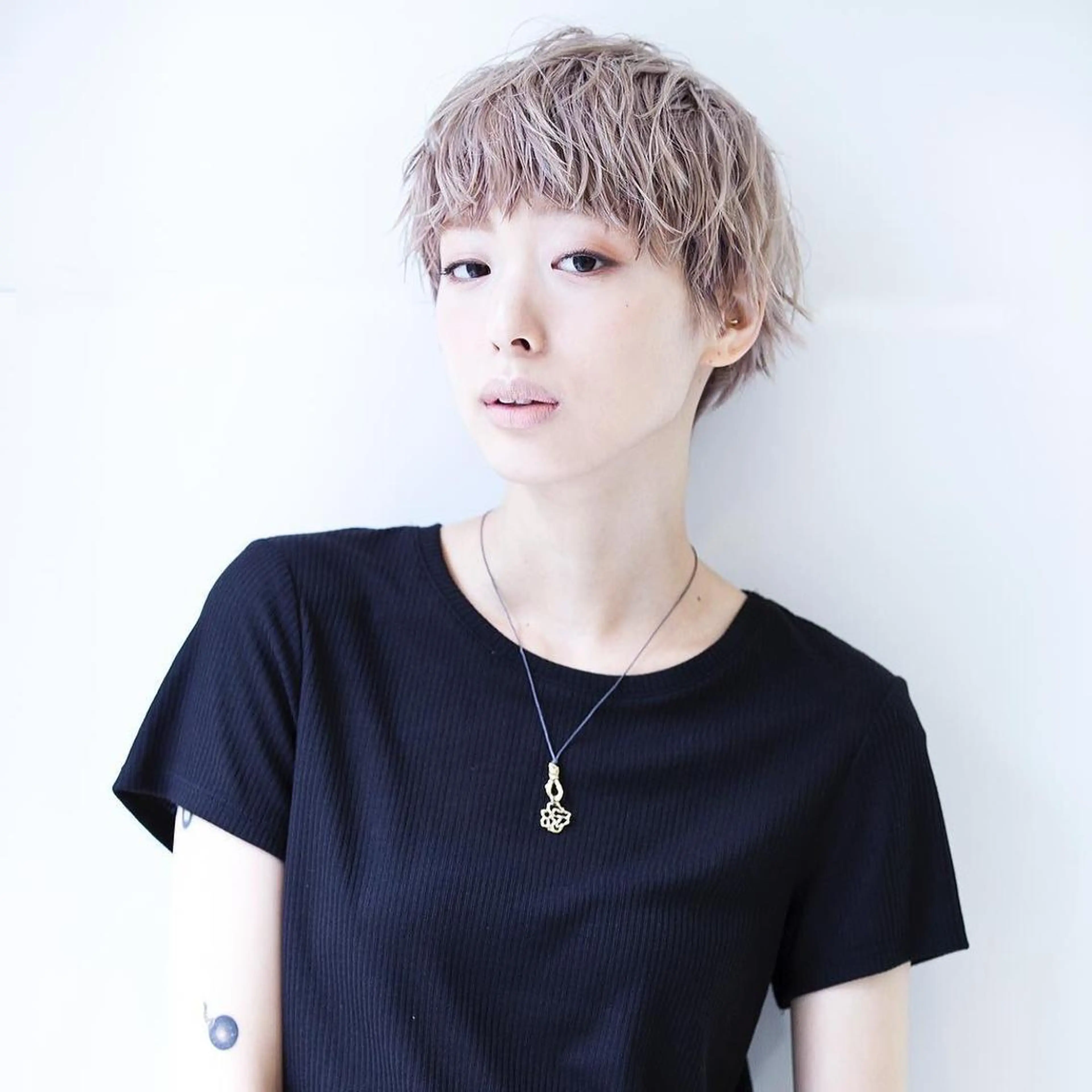 ショート nex the salon vlow所属・趙 英来のヘアスタイル