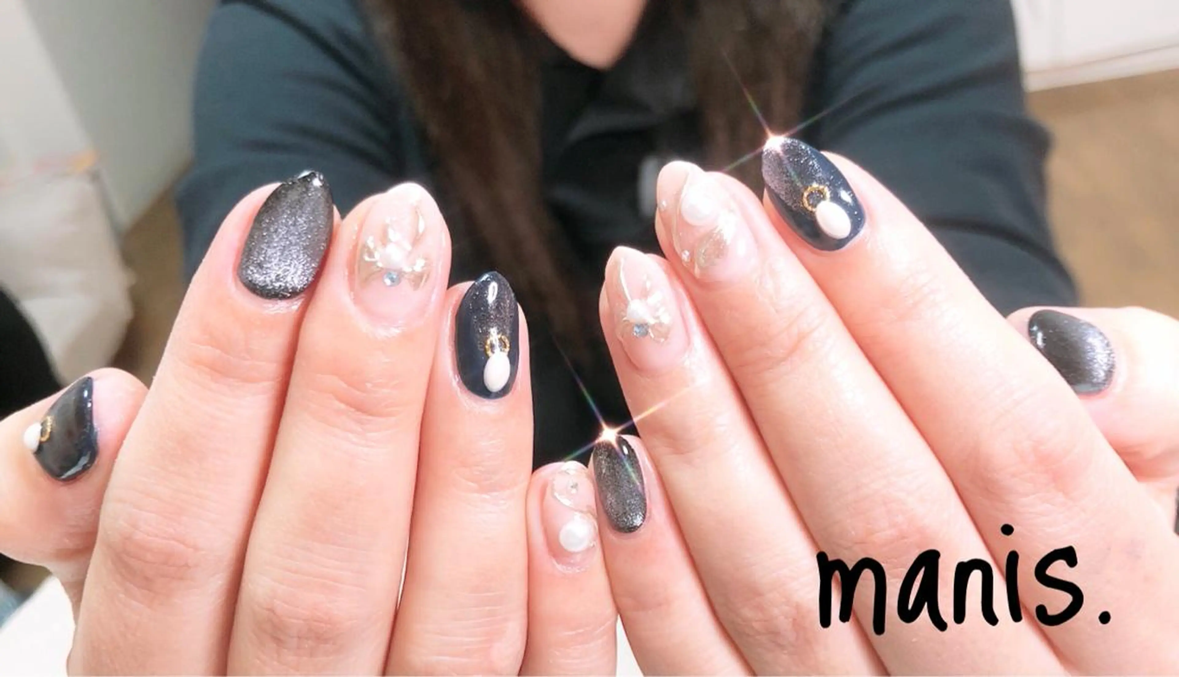 ネイル manis .のネイルデザイン