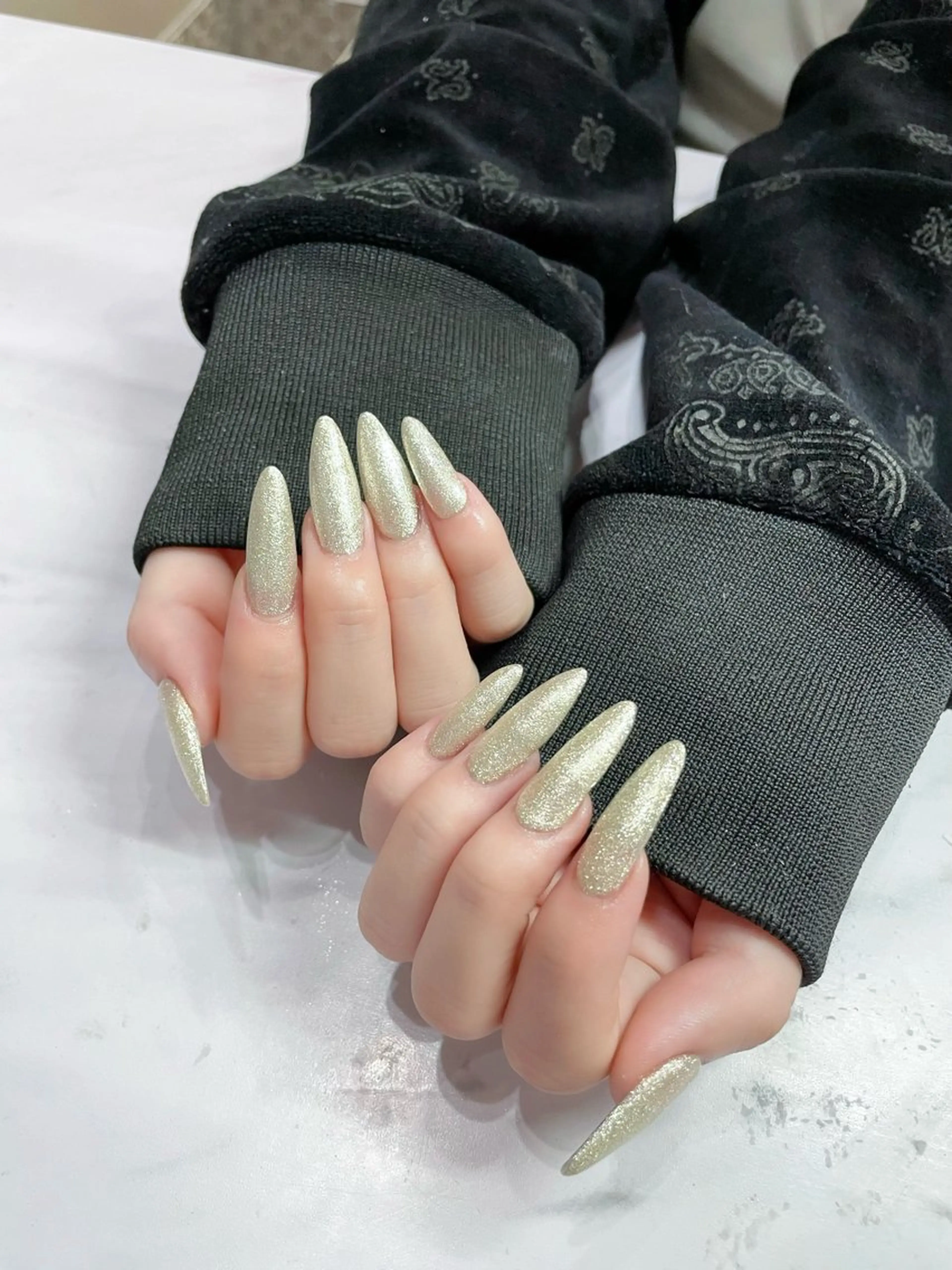 ネイル ロングネイル ネイルサロンエーナインイオンモール苗穂店所属・Fuse ioriのネイルデザイン