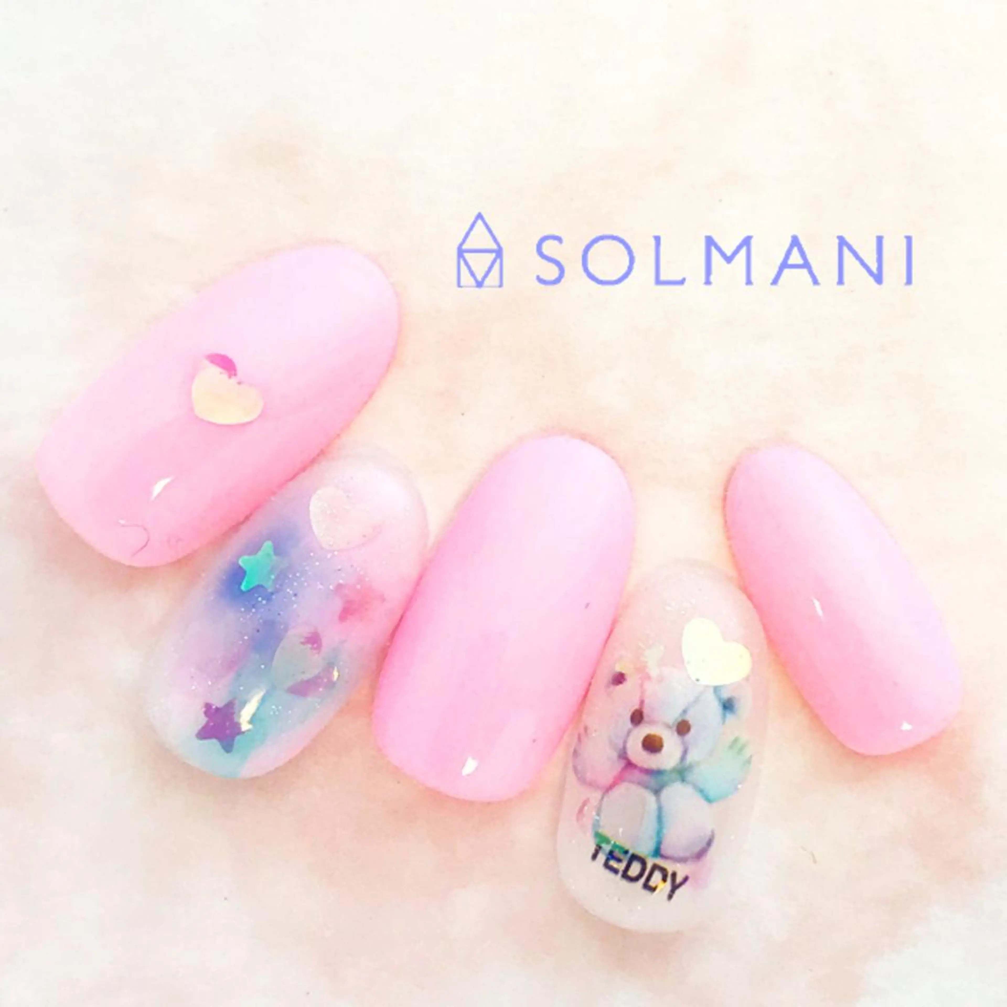 ネイル SOLMANI 予約担当のネイルデザイン