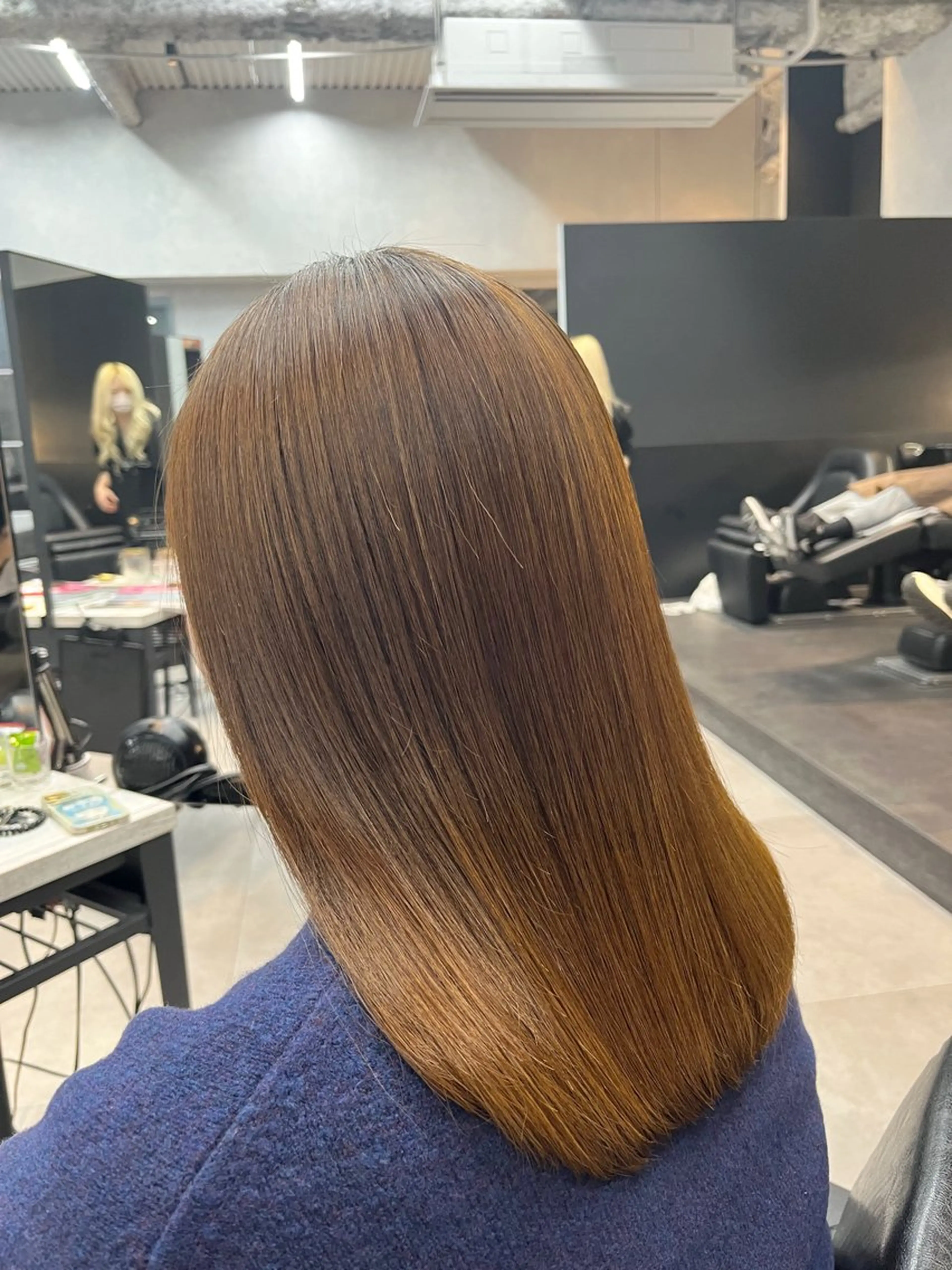 セミロング パーマ カット 縮毛矯正 トリートメント 🦩レイヤー|透明感 カラー🦩makoのヘアスタイル