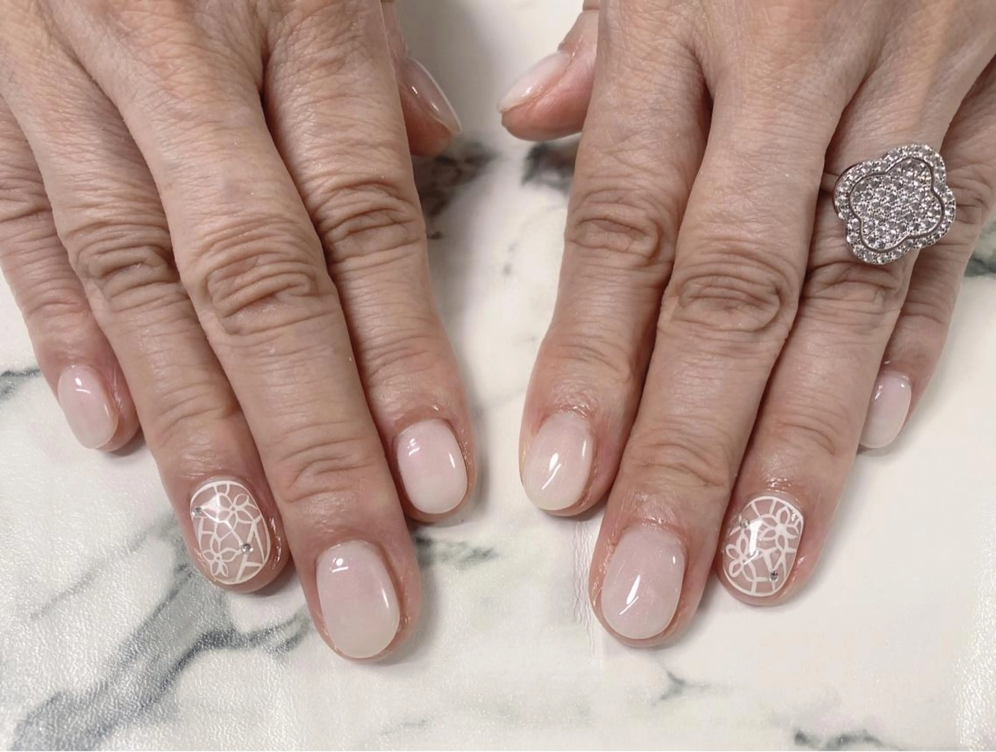 ロング カラー ネイル Q Free nailsのネイルデザイン