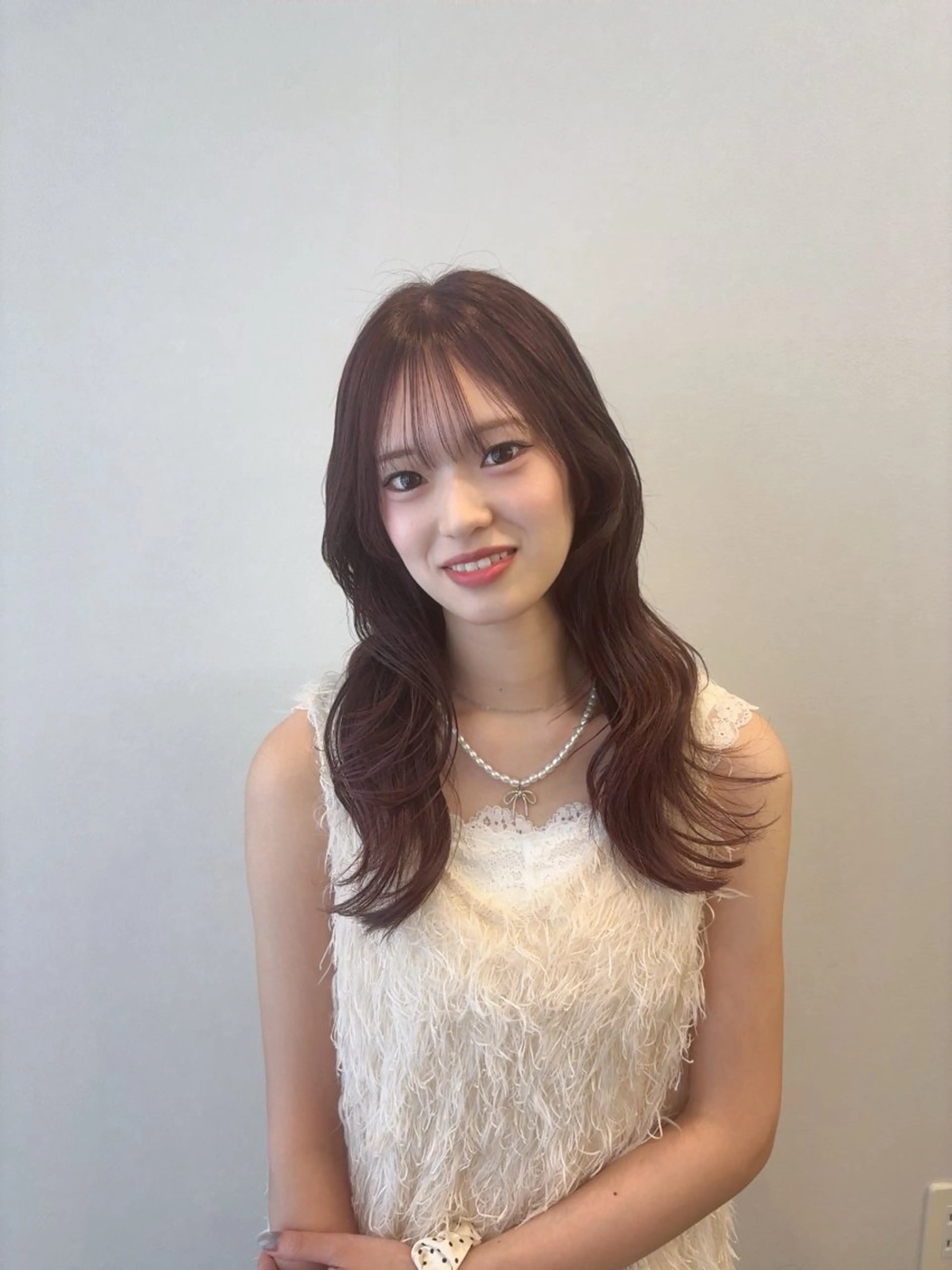 ロング カラー カシス 透明感カラー レッドカラー カノエ博多ミスト mizukiのヘアスタイル