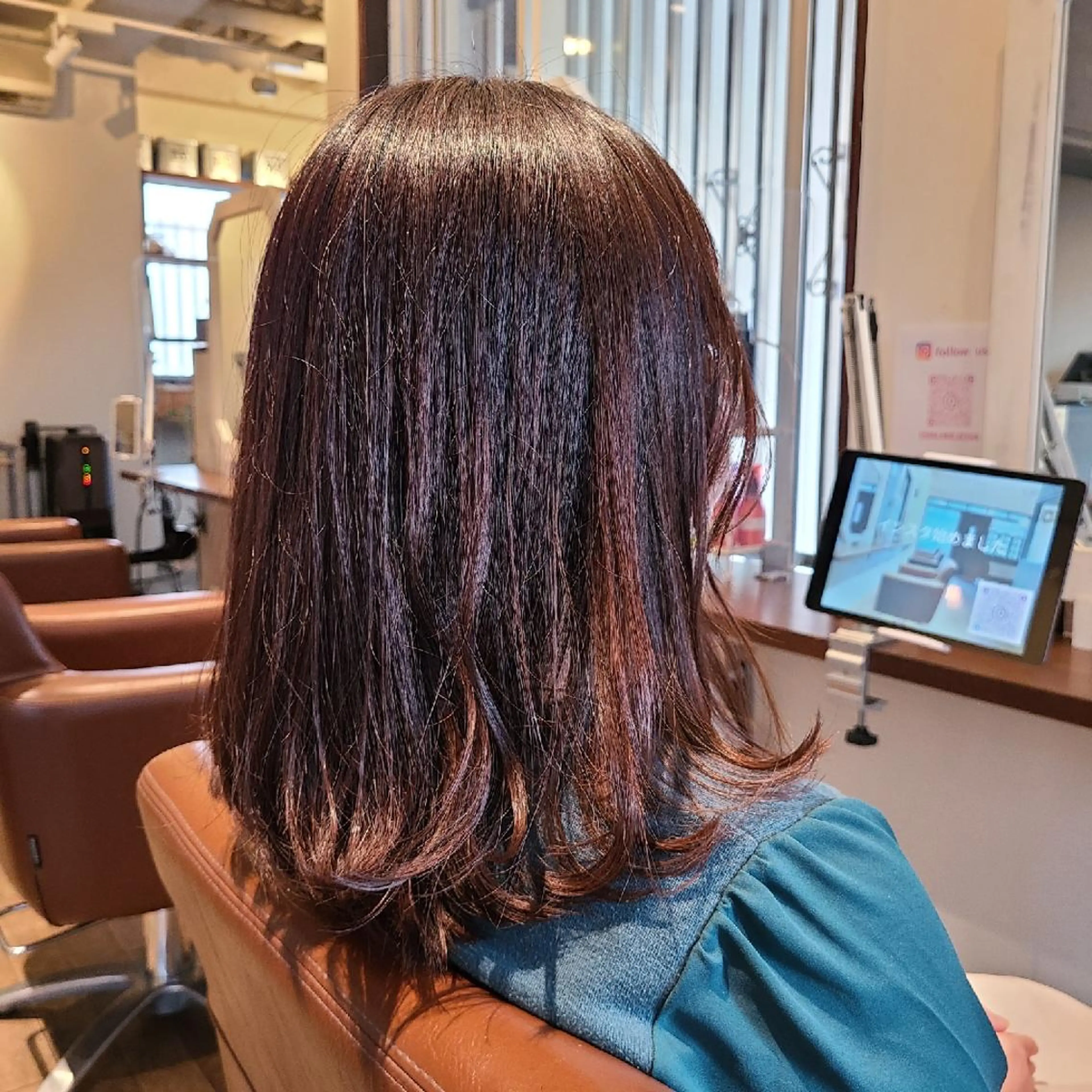 セミロング カット Hazumi Ayanoのヘアスタイル