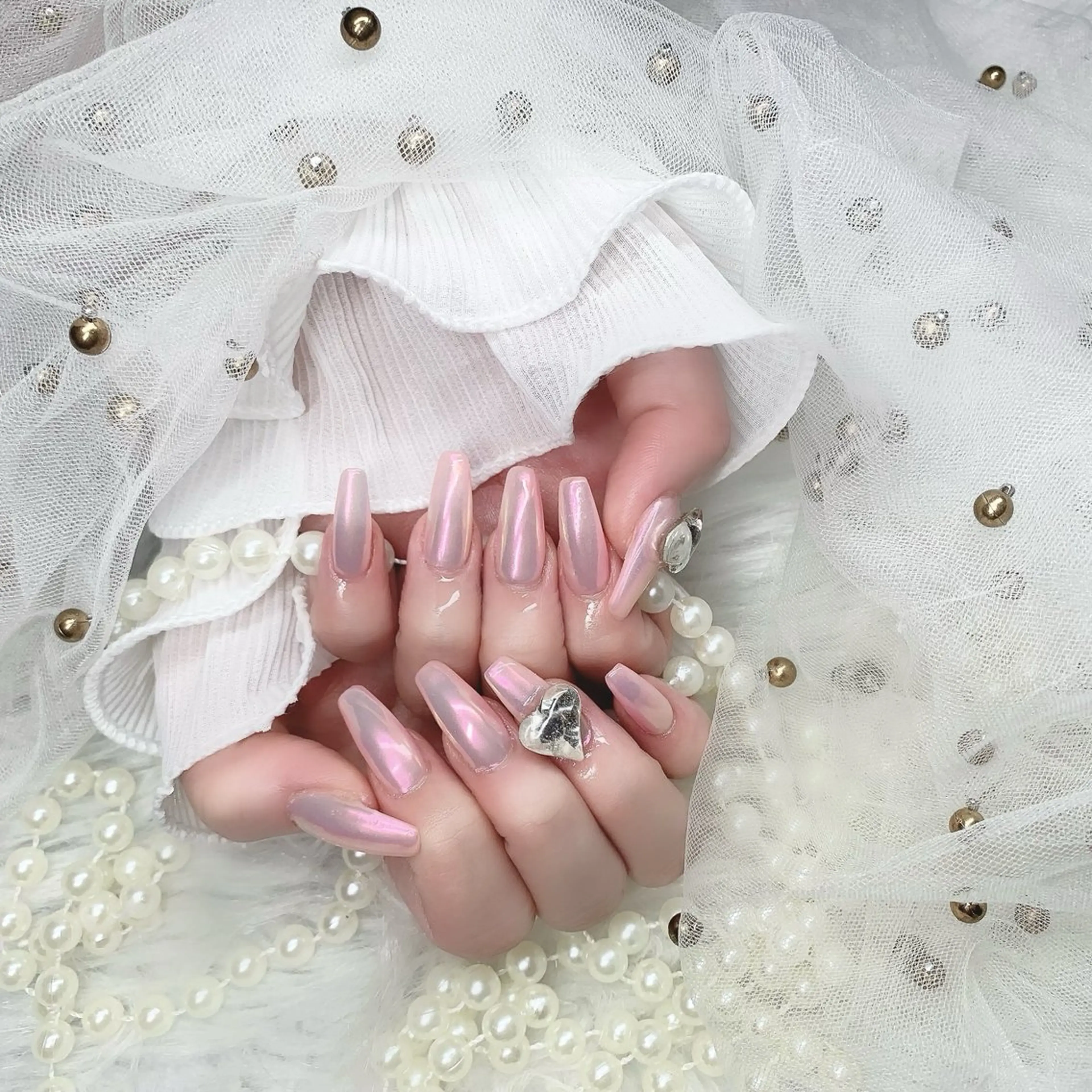 ネイル オーロラネイル 成人式 フットネイル 韓国ネイル ロングネイル Yudia🦋 azuのネイルデザイン