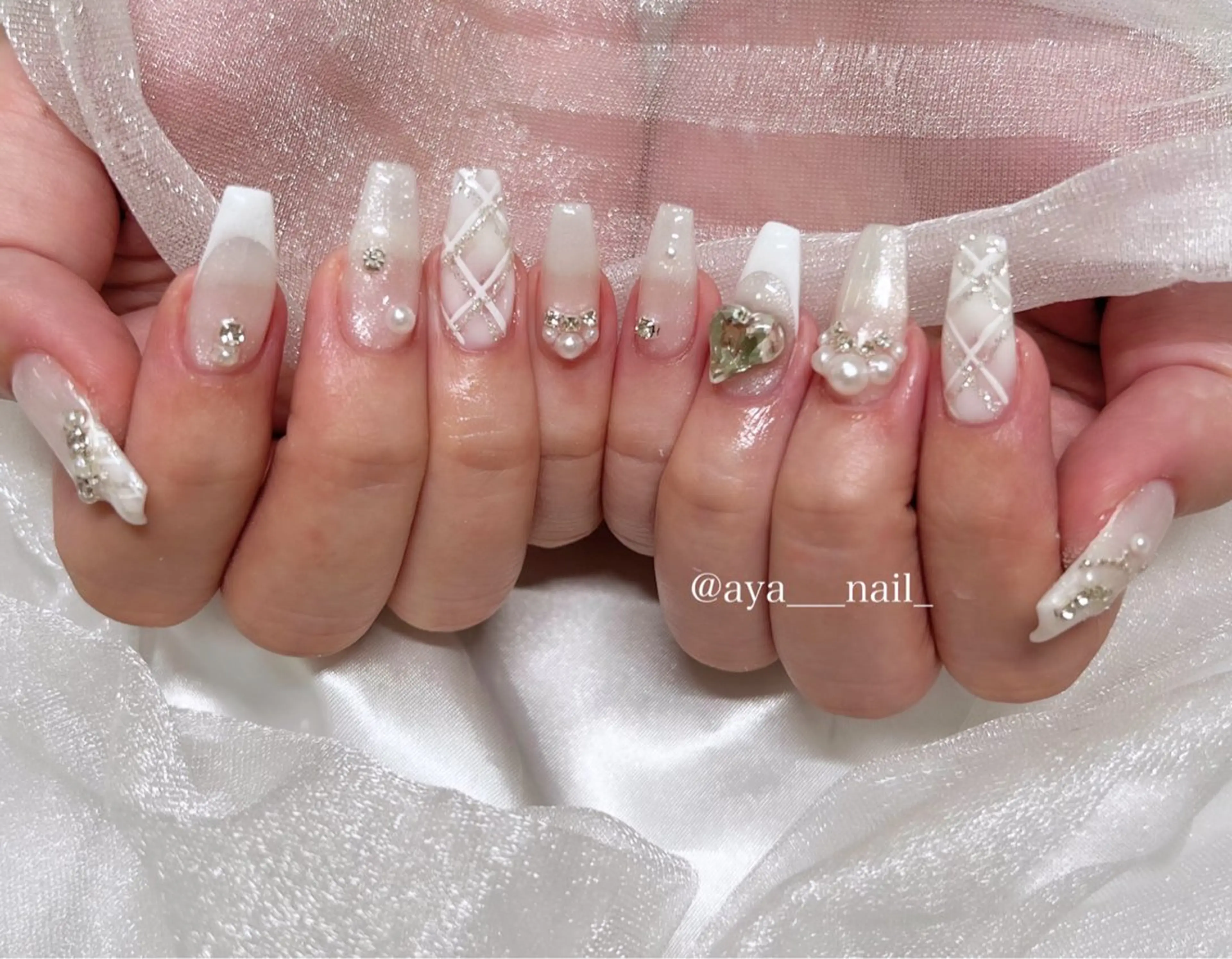 ネイル Roi〈ロワ〉 ayanaのネイルデザイン