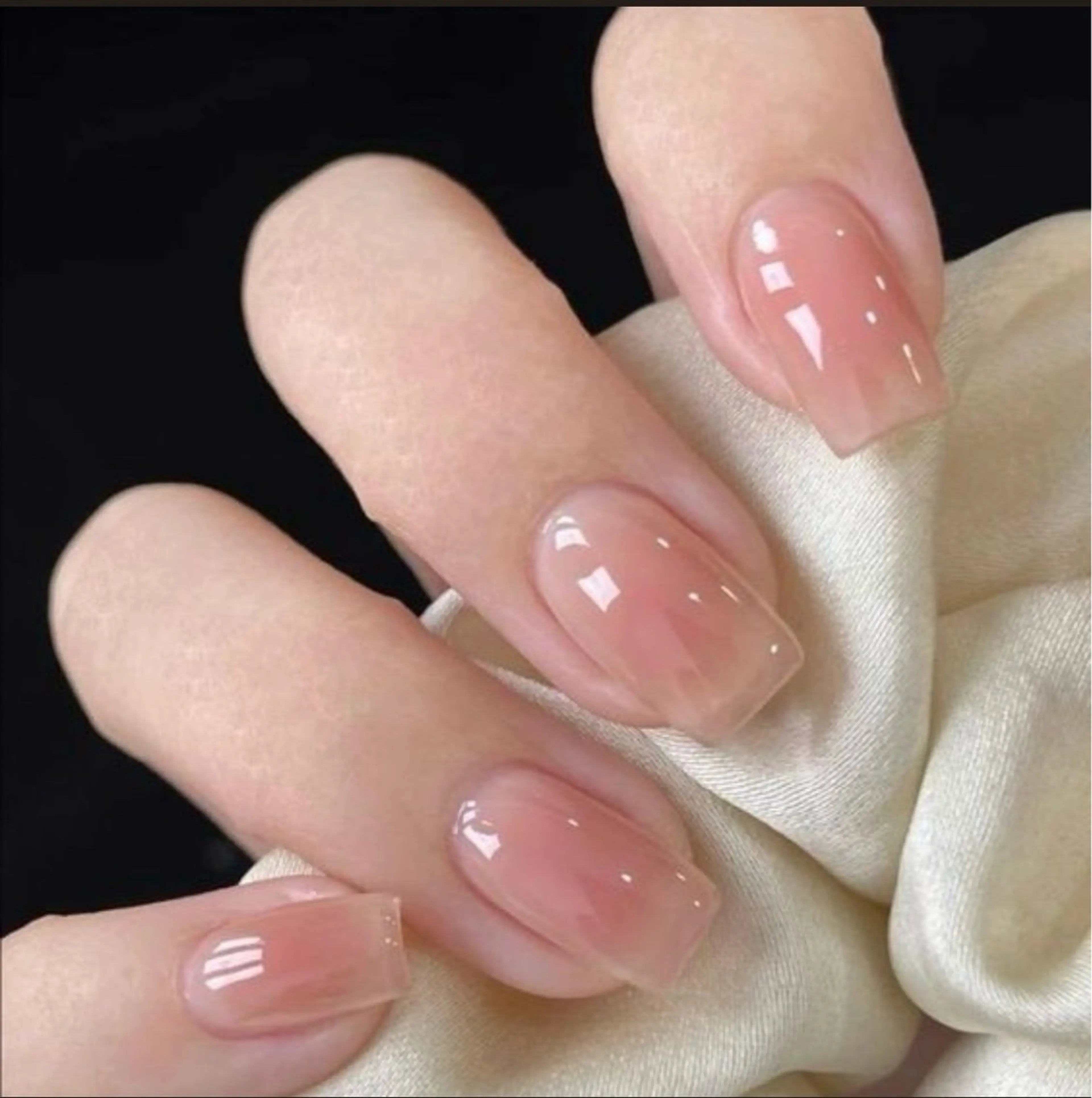 ❣️10時スタート早割り【1日1名様限定】ジェルワンカラー♪ 発売初日、15分で完売した大人気カラー全色アリ⭐️の写真