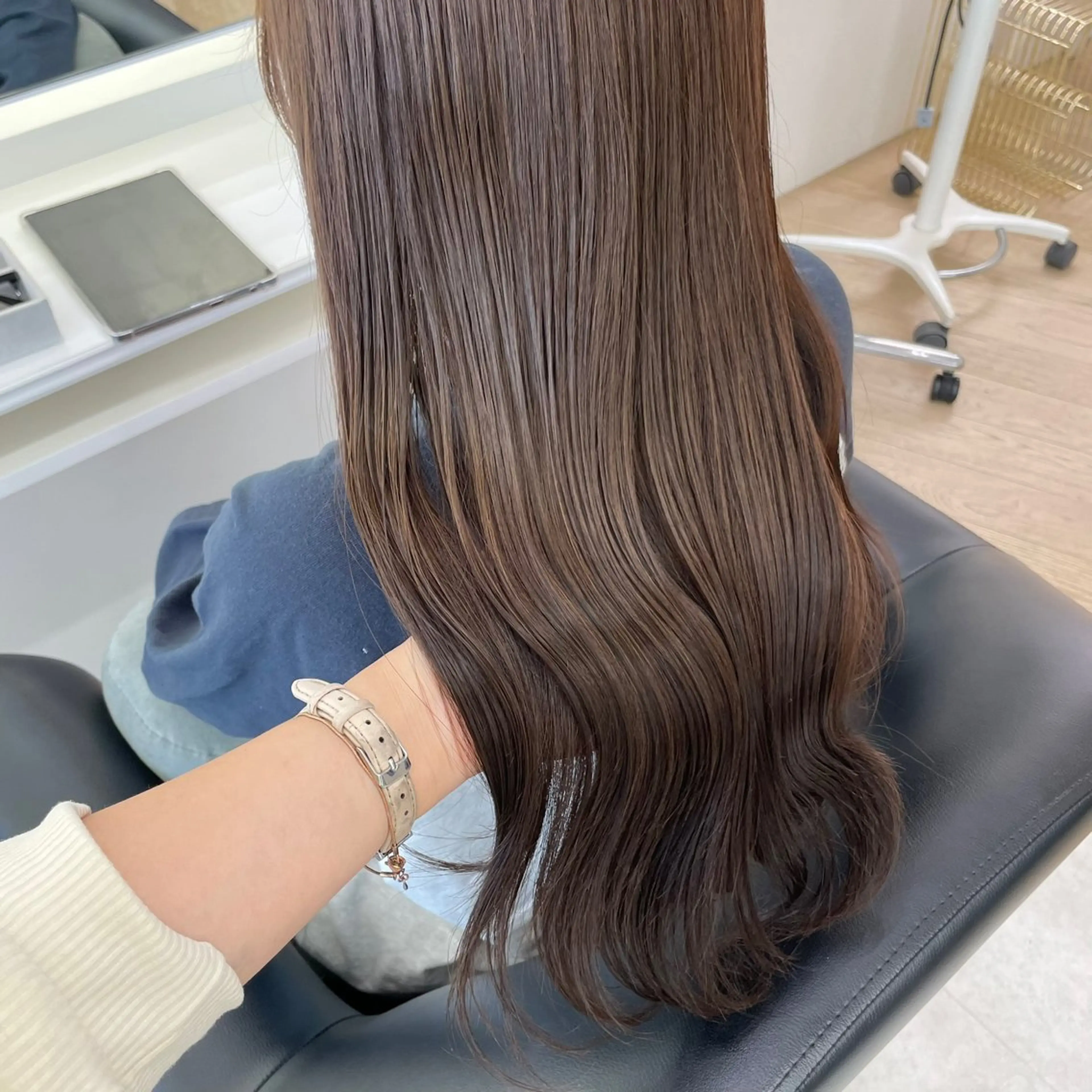 ロング カラー カット ヘアカラー ParveMix いしいまお🌼のヘアスタイル