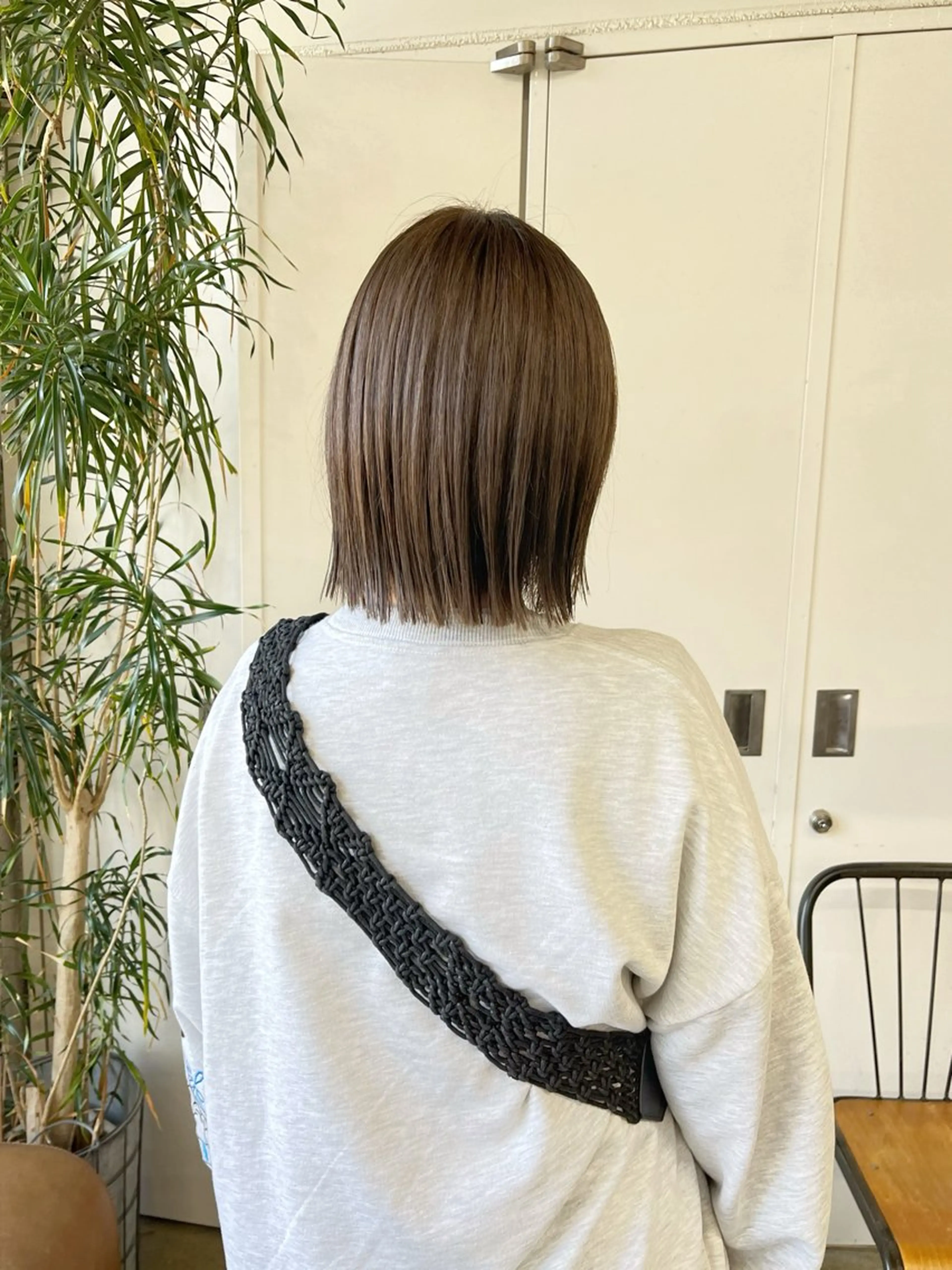 ミディアム カラー ブリーチ 透明感カラー ブリーチなしカラー オリーブカラー ヘアカラー 小木曽智美 /ボブ/ショートのヘアスタイル