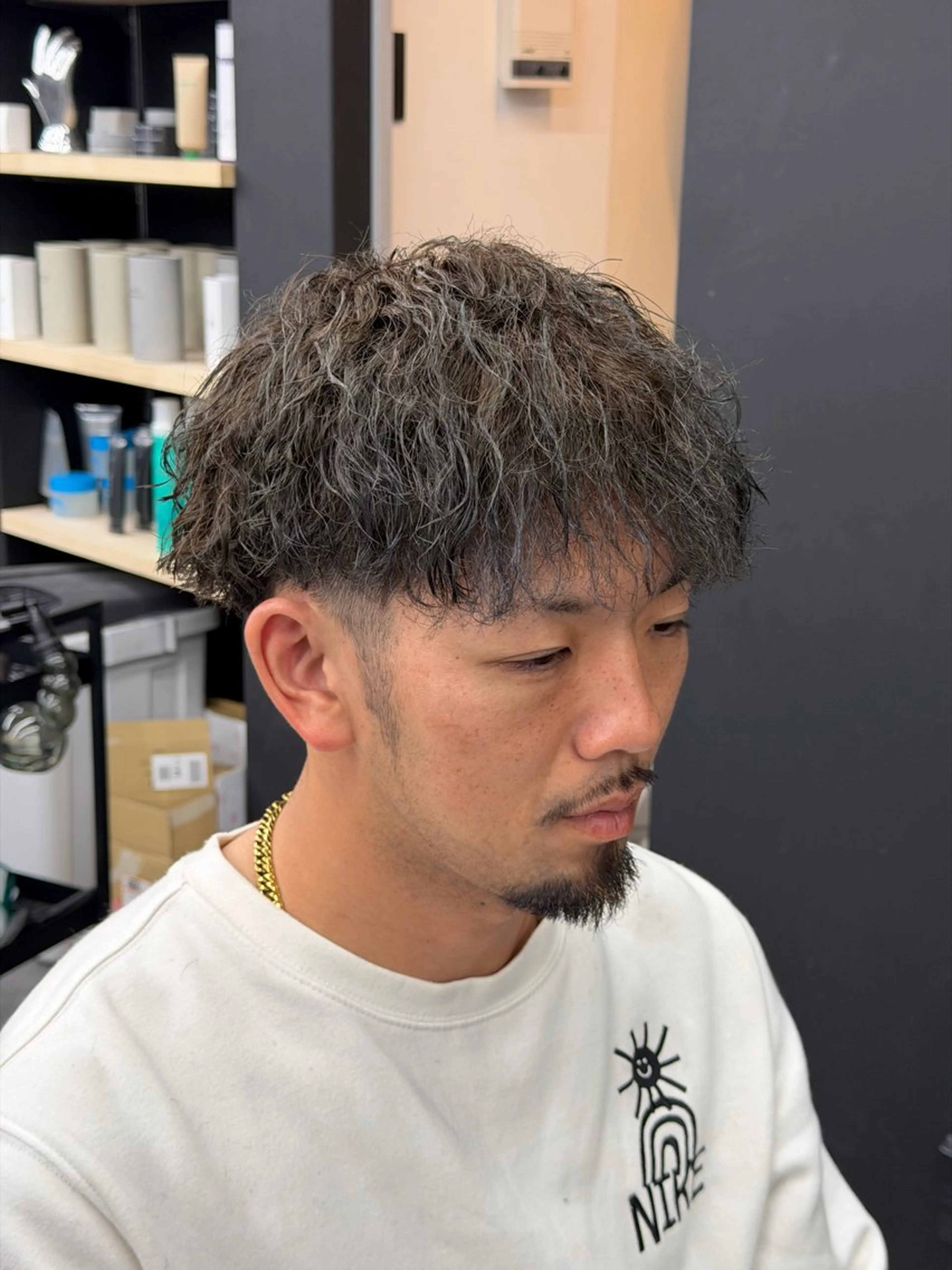 カット+ツイストスパイラルパーマの写真