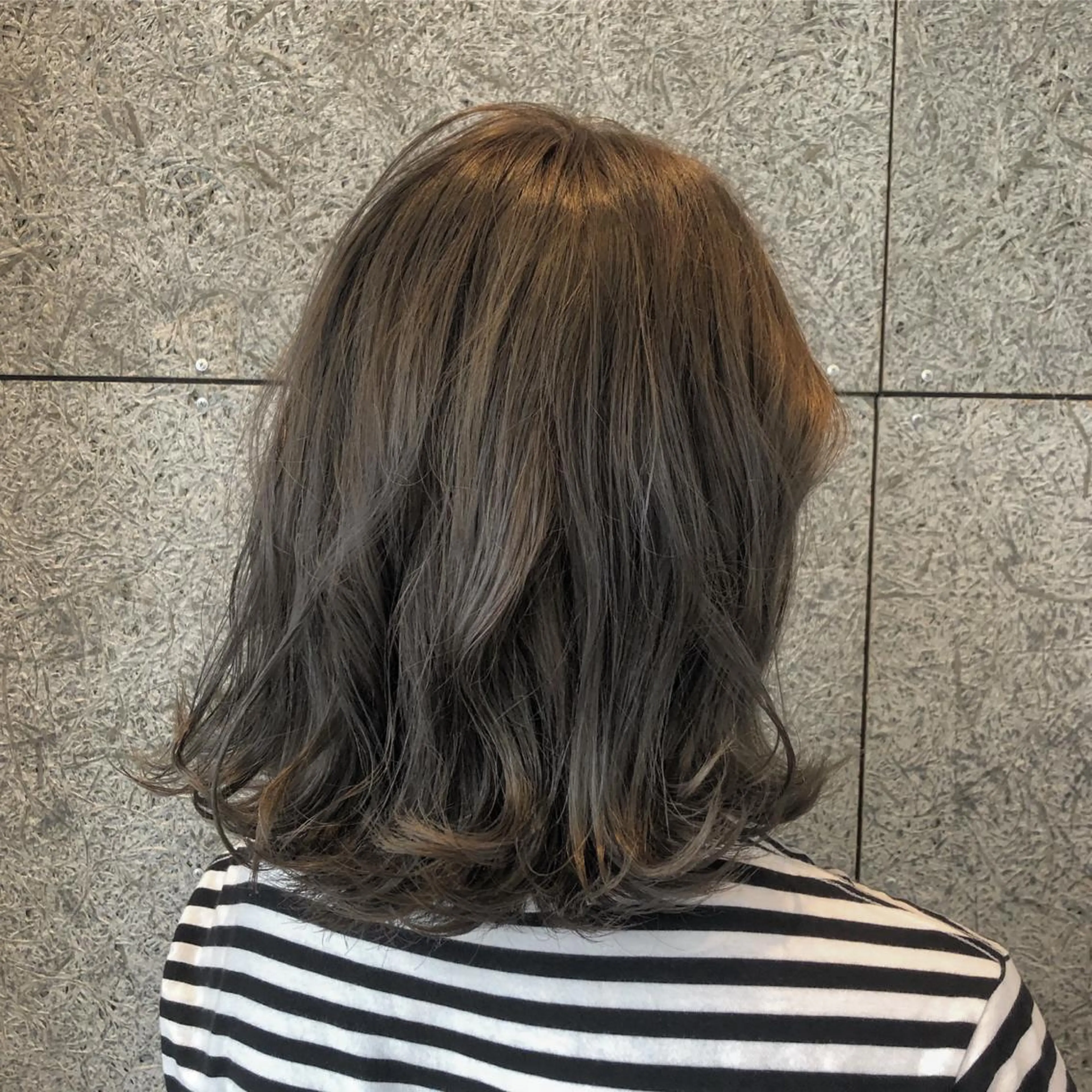 ショート カラー カトウ ユウカのヘアスタイル