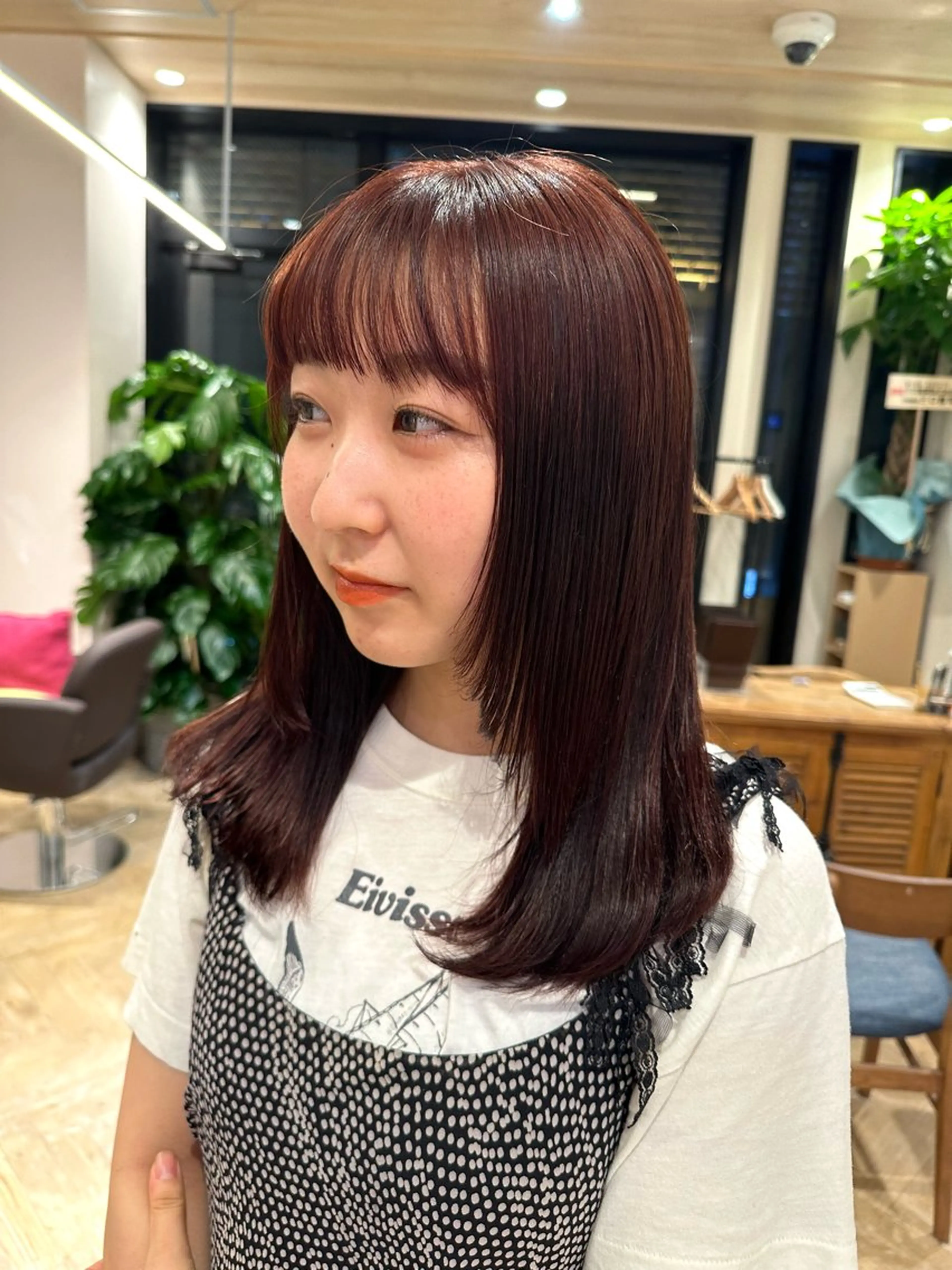 セミロング 顔周りカット レイヤーカット 政木彩香/丸みボブ/ ショートボブのヘアスタイル