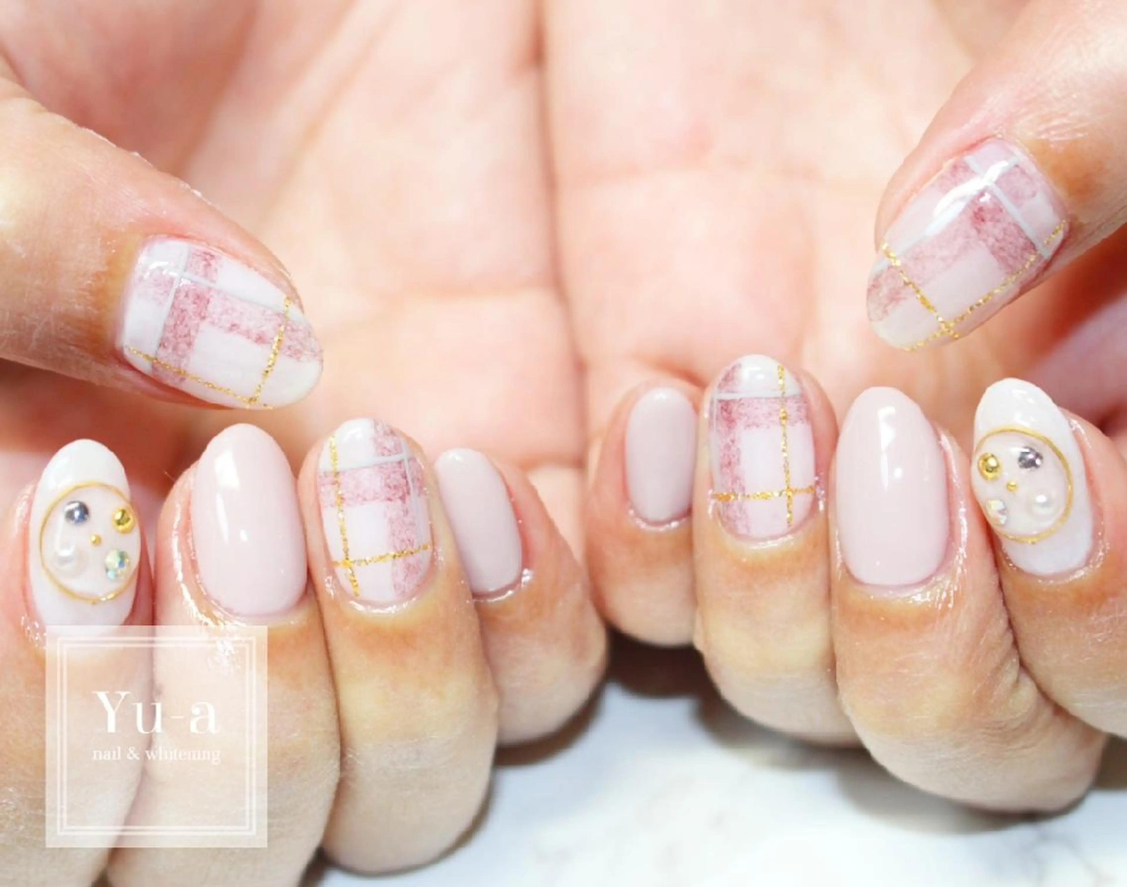 ネイル マットネイル ホワイト 冬ネイル yu-a☆  ネイル ＆ホワイトニングのネイルデザイン