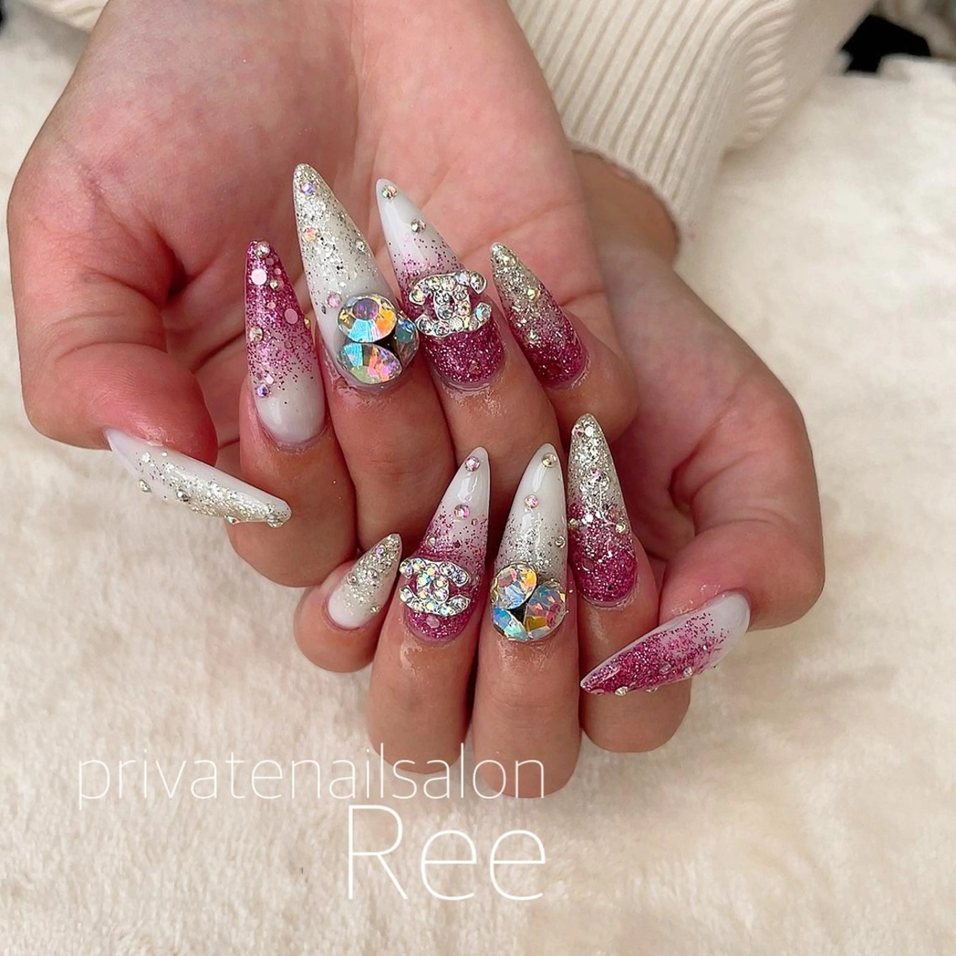 ネイル 知花 梨花のネイルデザイン