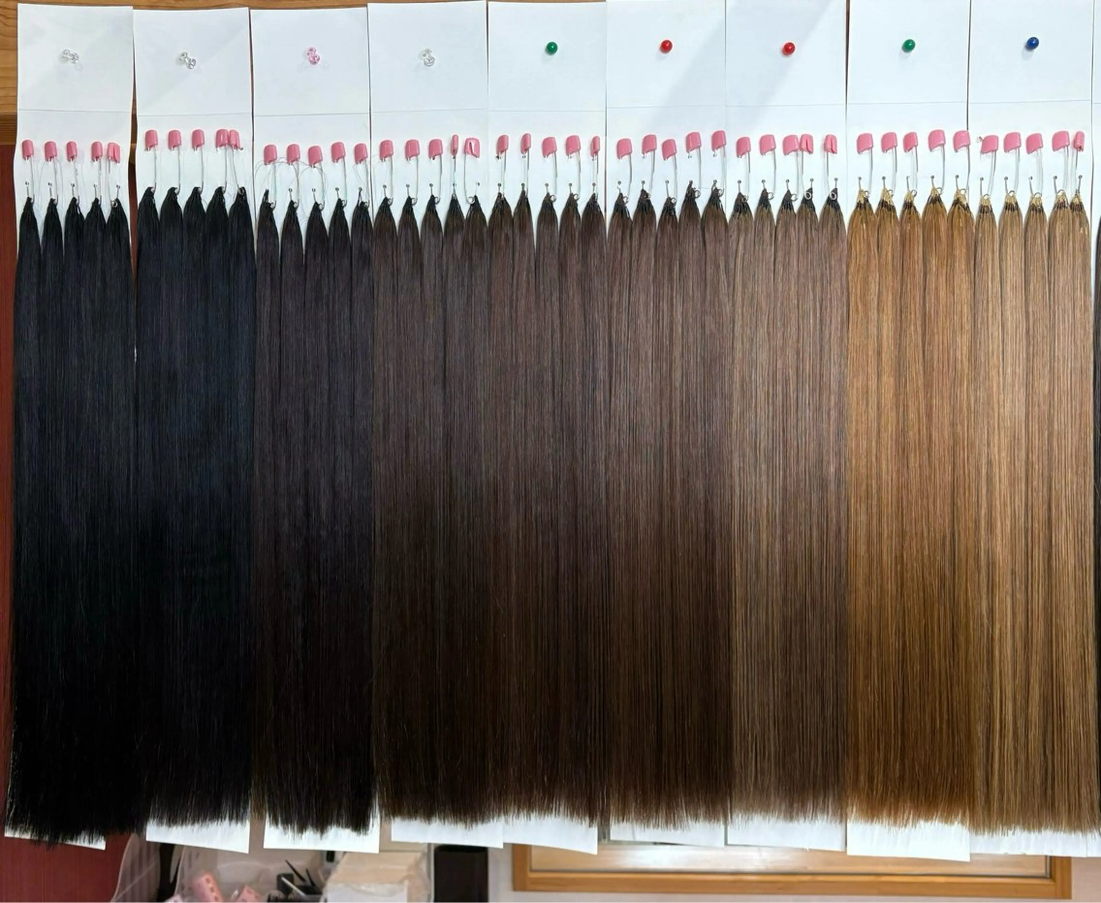 今話題の【羽エクステ🪽】 A毛質60本40cmエクステモデルの写真