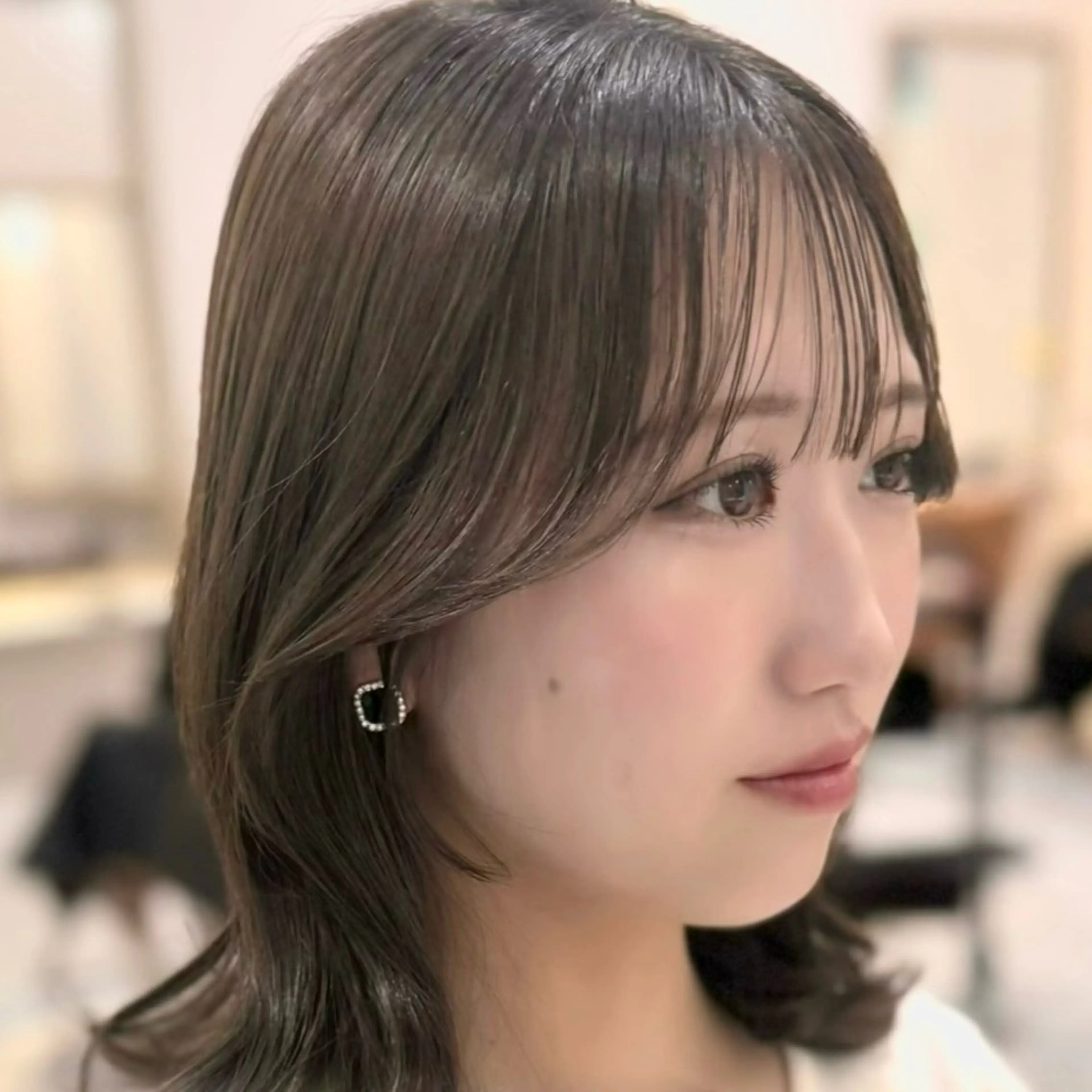 𓊆ྀིminimo限定価格𓊇ྀི 韓国風顔周りカット＋透明感カラー＋リペアトリートメント【口コミ特典付き】の写真