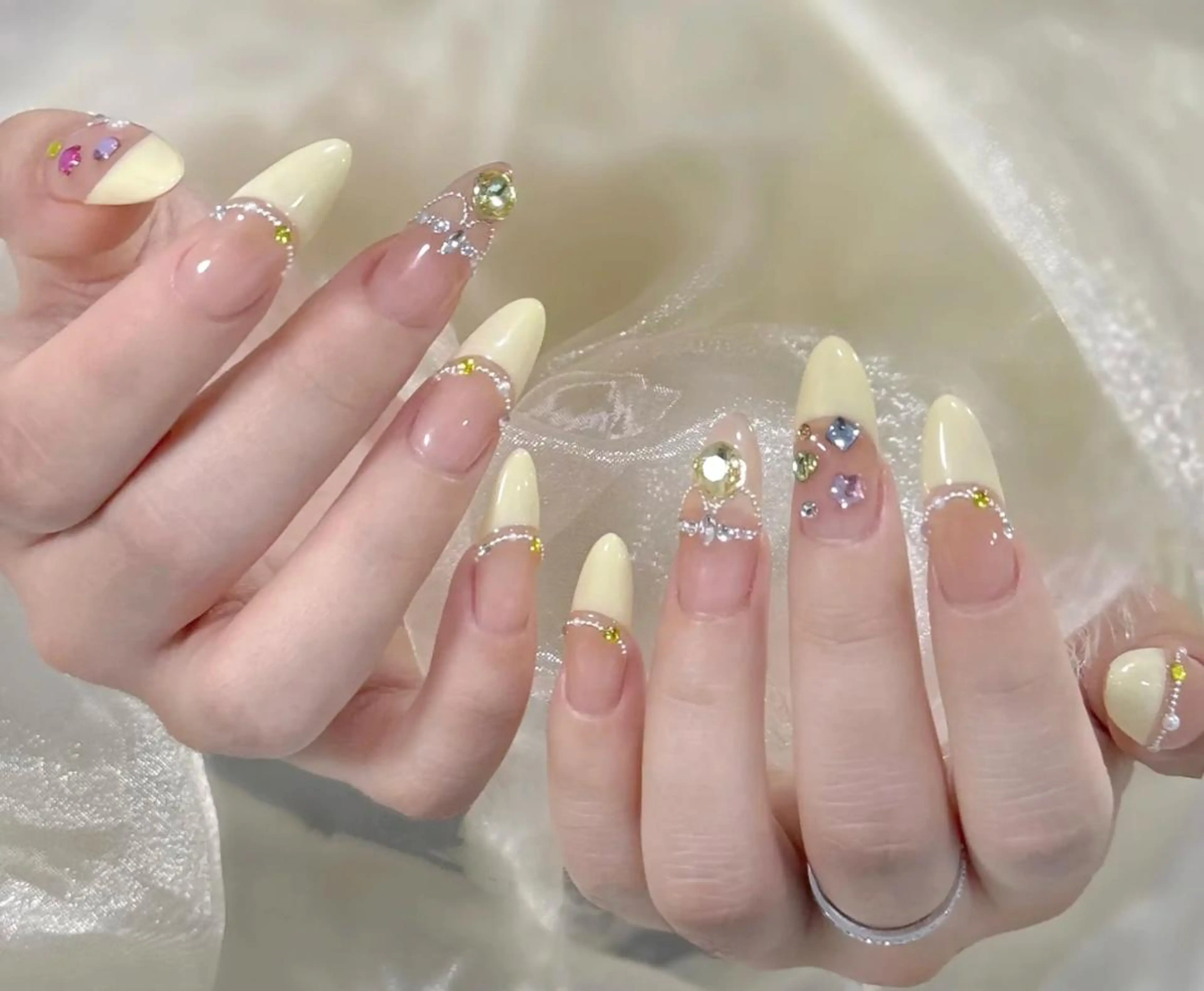 ネイル ハンドネイル エ リのネイルデザイン