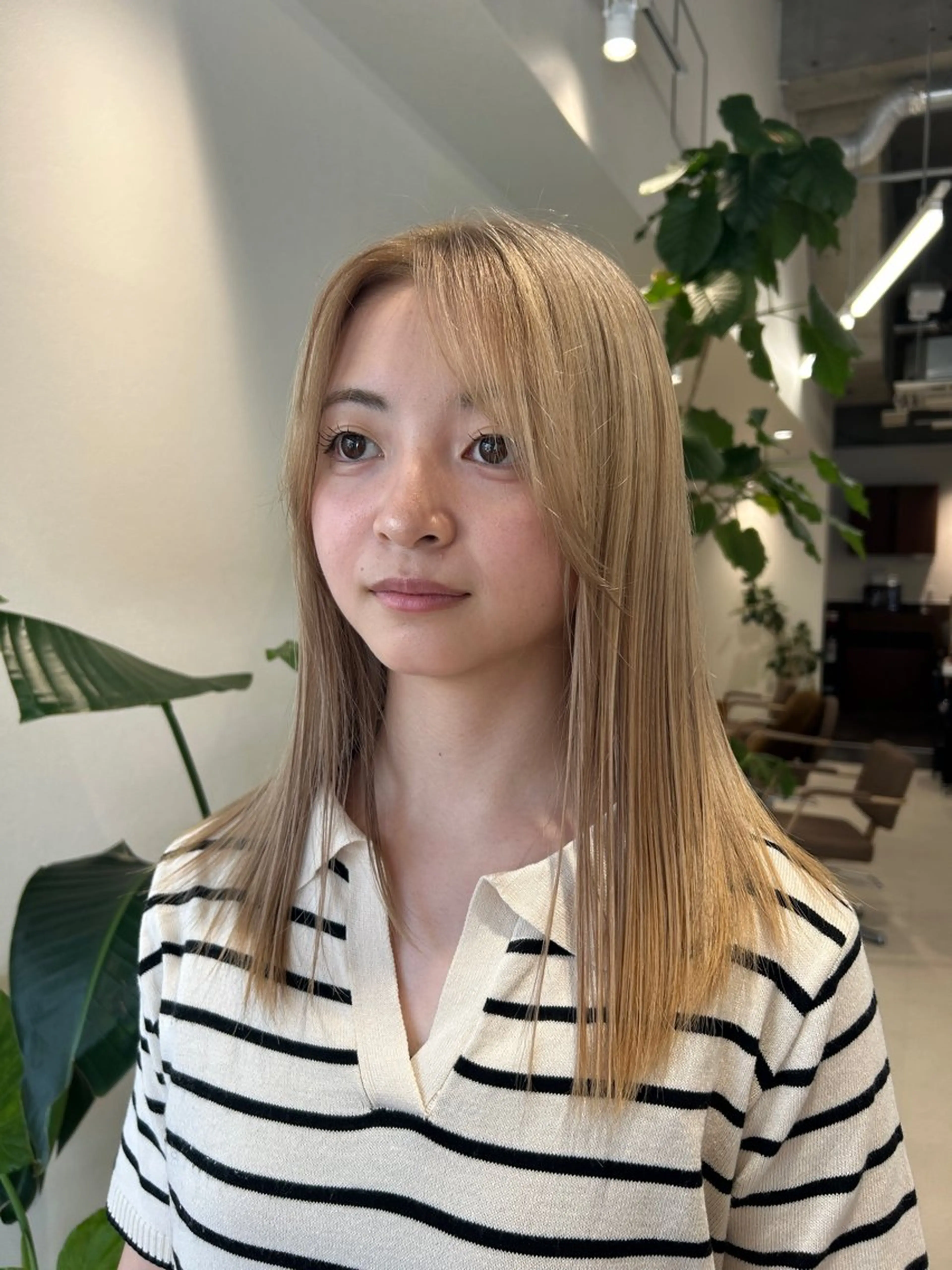 セミロング カラー カット ヘアカラー トリートメント ハイトーン/エクステ /🎀YUINA🎀のヘアスタイル