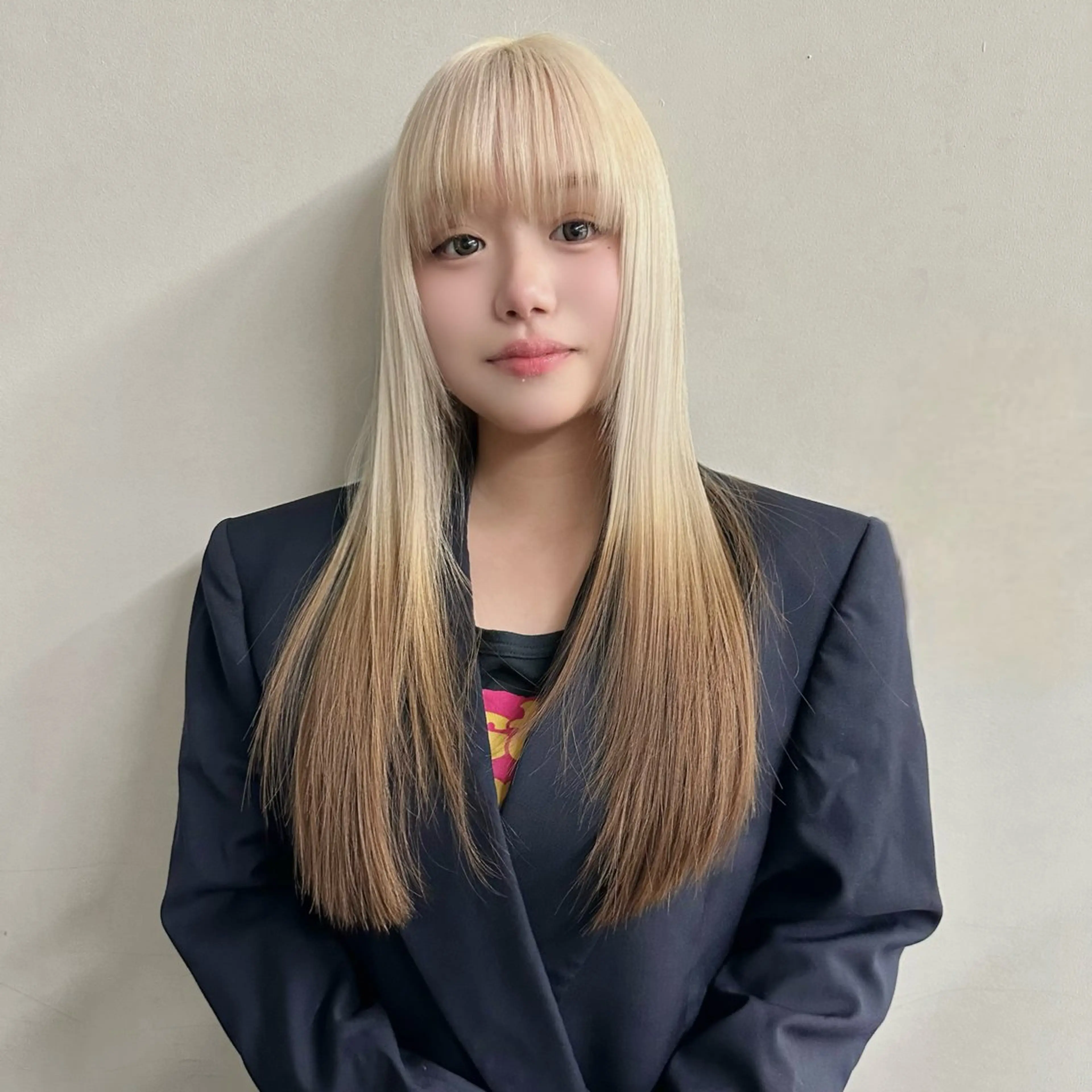 ロング ウルフとハイトーン みっちー✂️のヘアスタイル