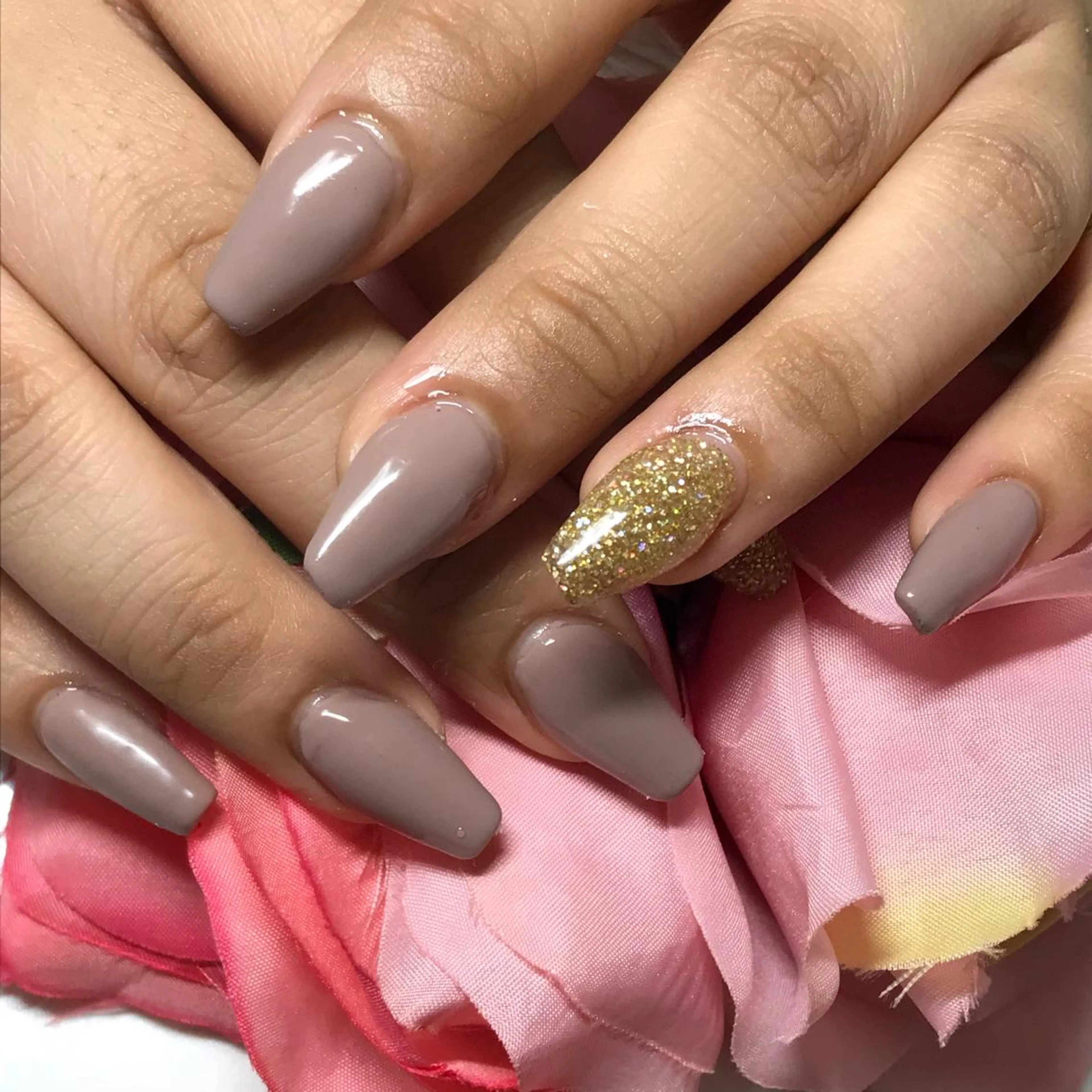 ミディアム ネイル ハンドネイル 《LB》ラブリエ Nail&eyeのマツエク・マツパデザイン