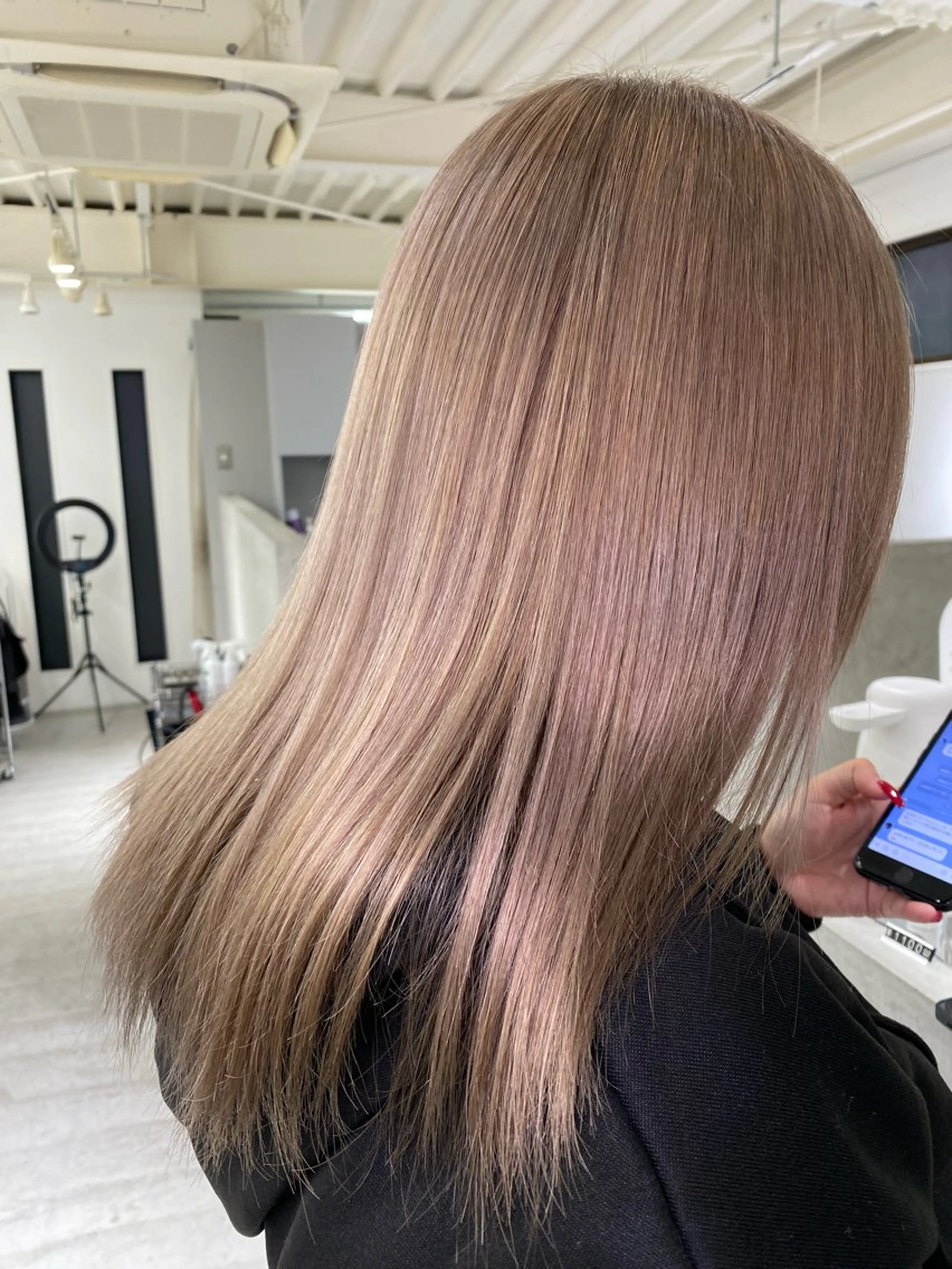 カラー okumura makiのヘアスタイル