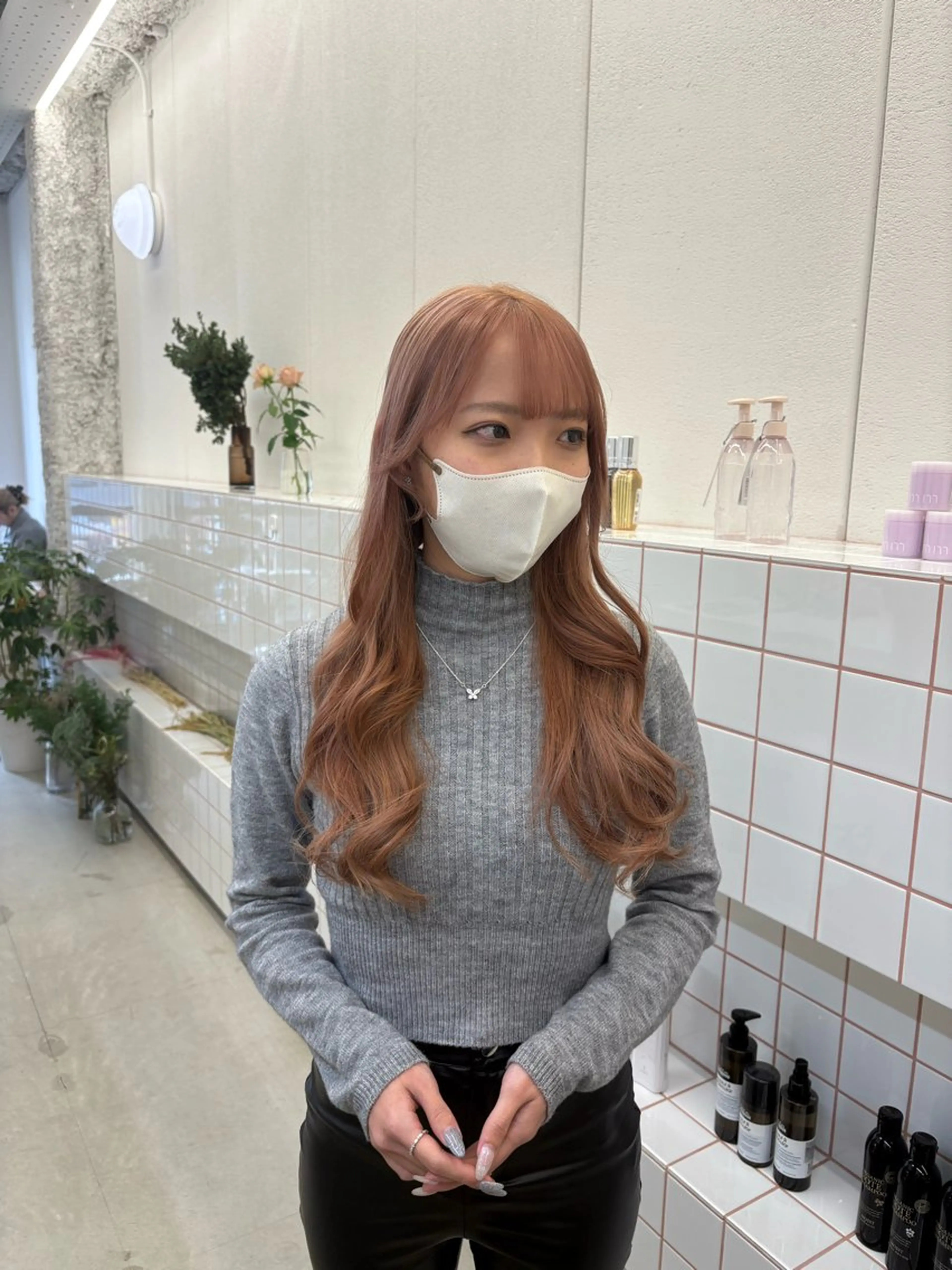 ロング カラー ベージュカラー ブリーチ ピンクカラー ピンクベージュ ヘアカラー トリートメント NIKO/名古屋/ 伏見/花屋併設のヘアスタイル