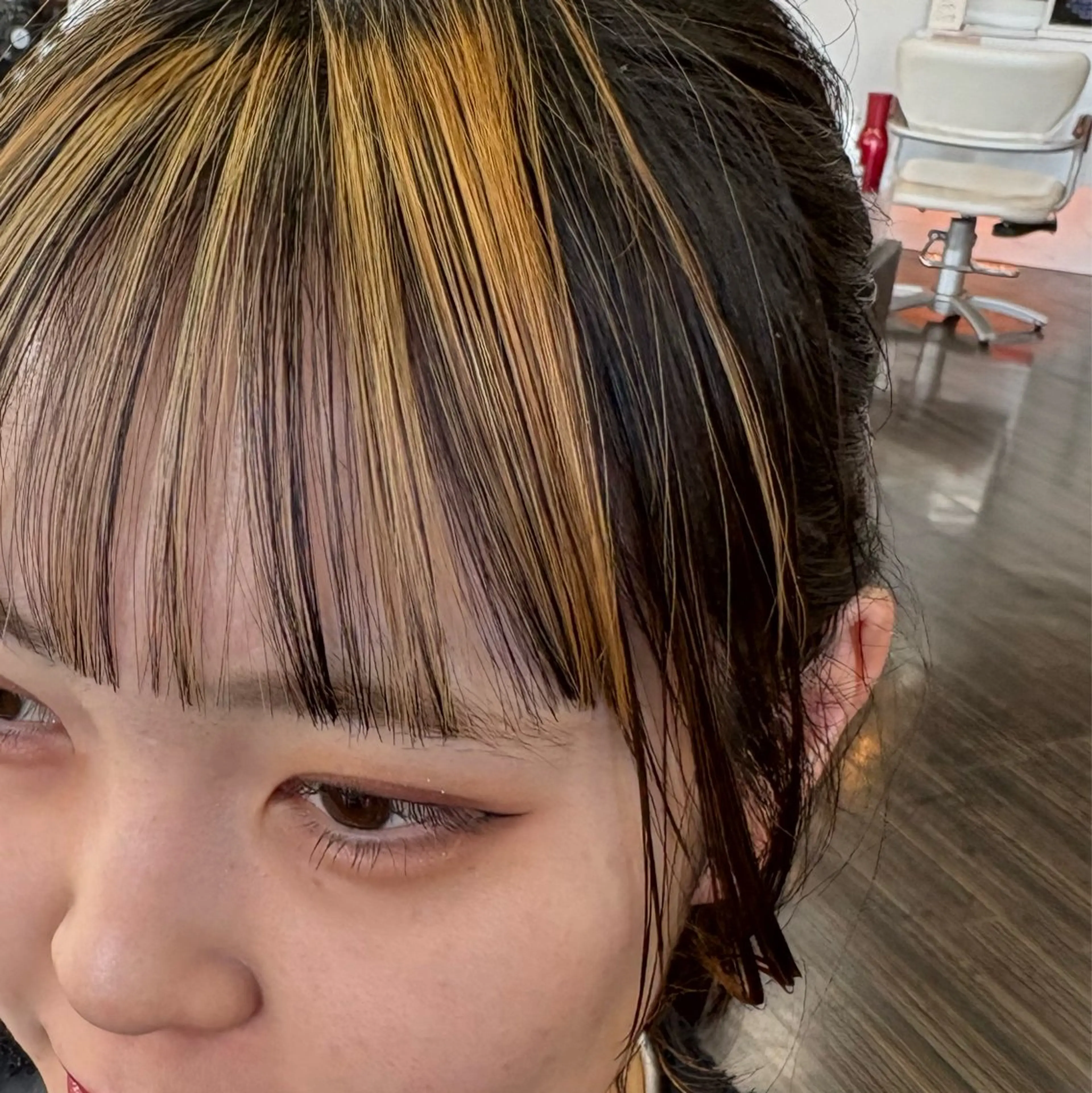 前髪カットの写真