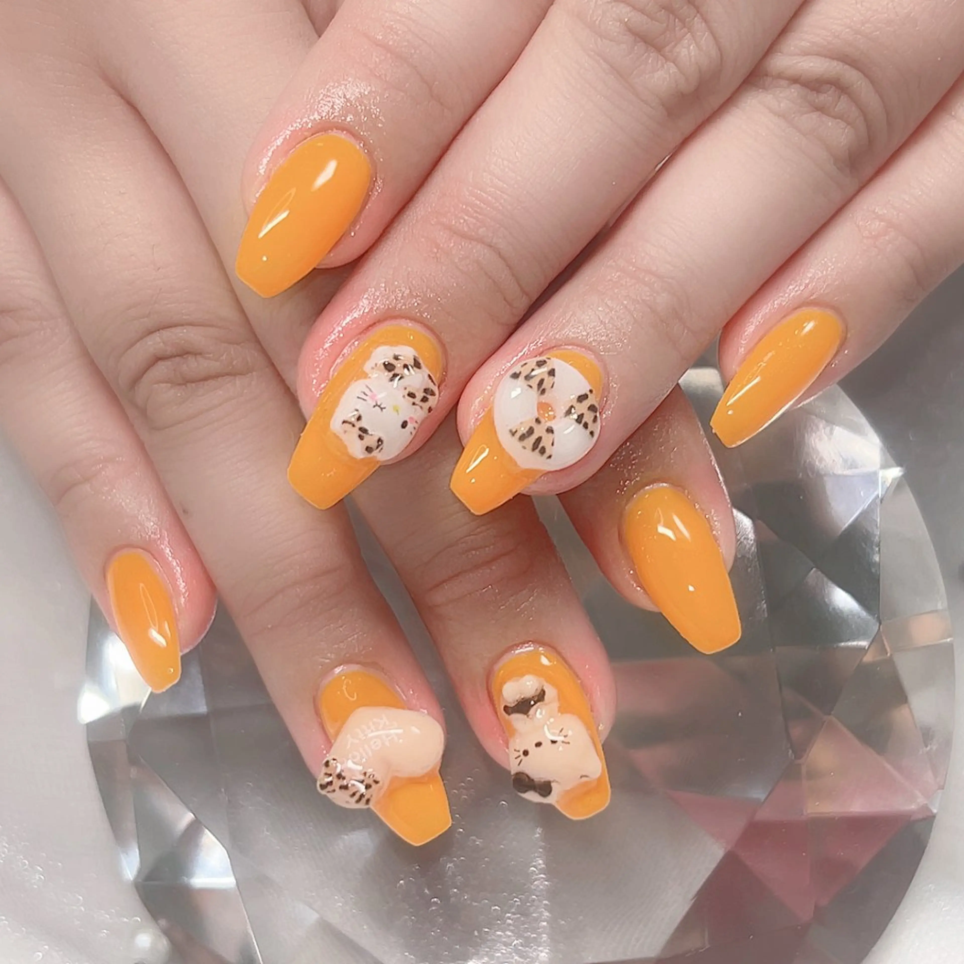 ネイル オフィスネイル オレンジ ハンドネイル Cute Tips nailのネイルデザイン