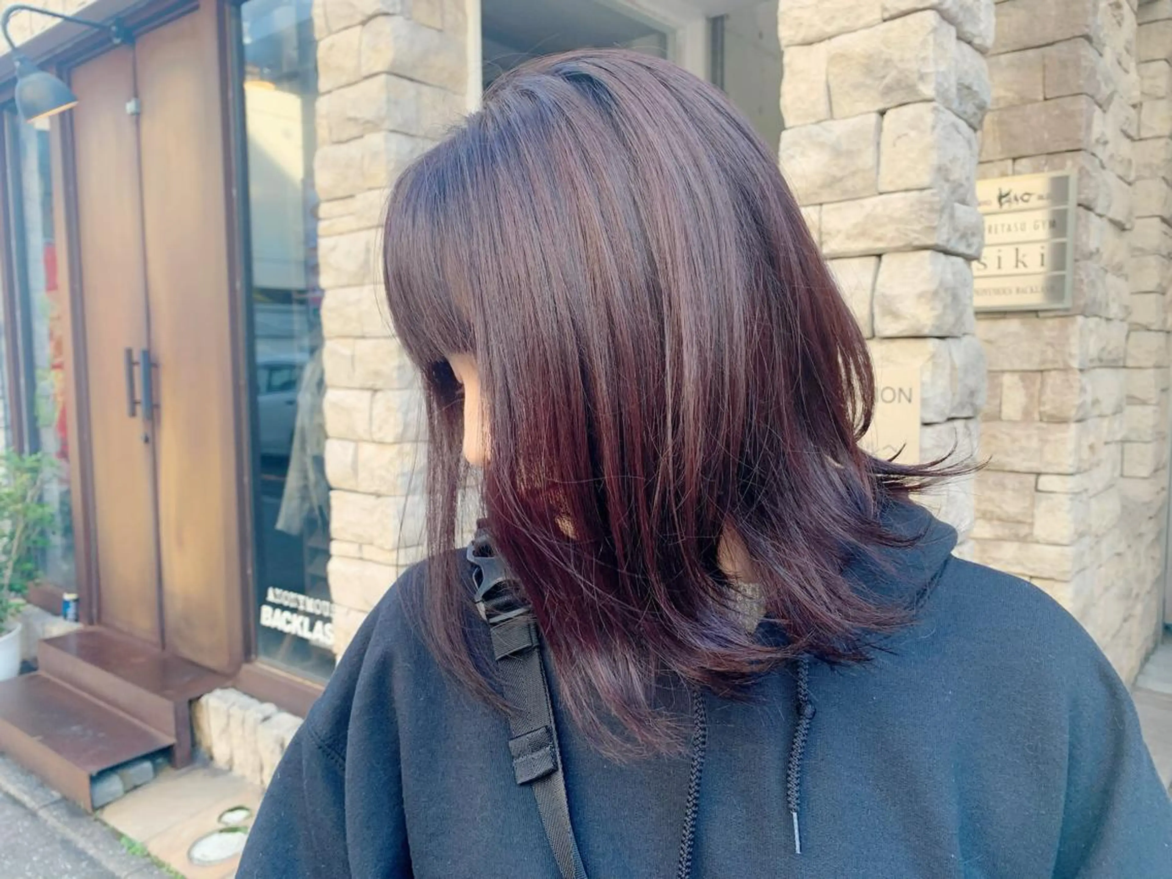 ミディアム カラー ブラウンカラー ピンクカラー ピンクブラウン EMANON天神所属・Hitomi Ezakiのヘアスタイル