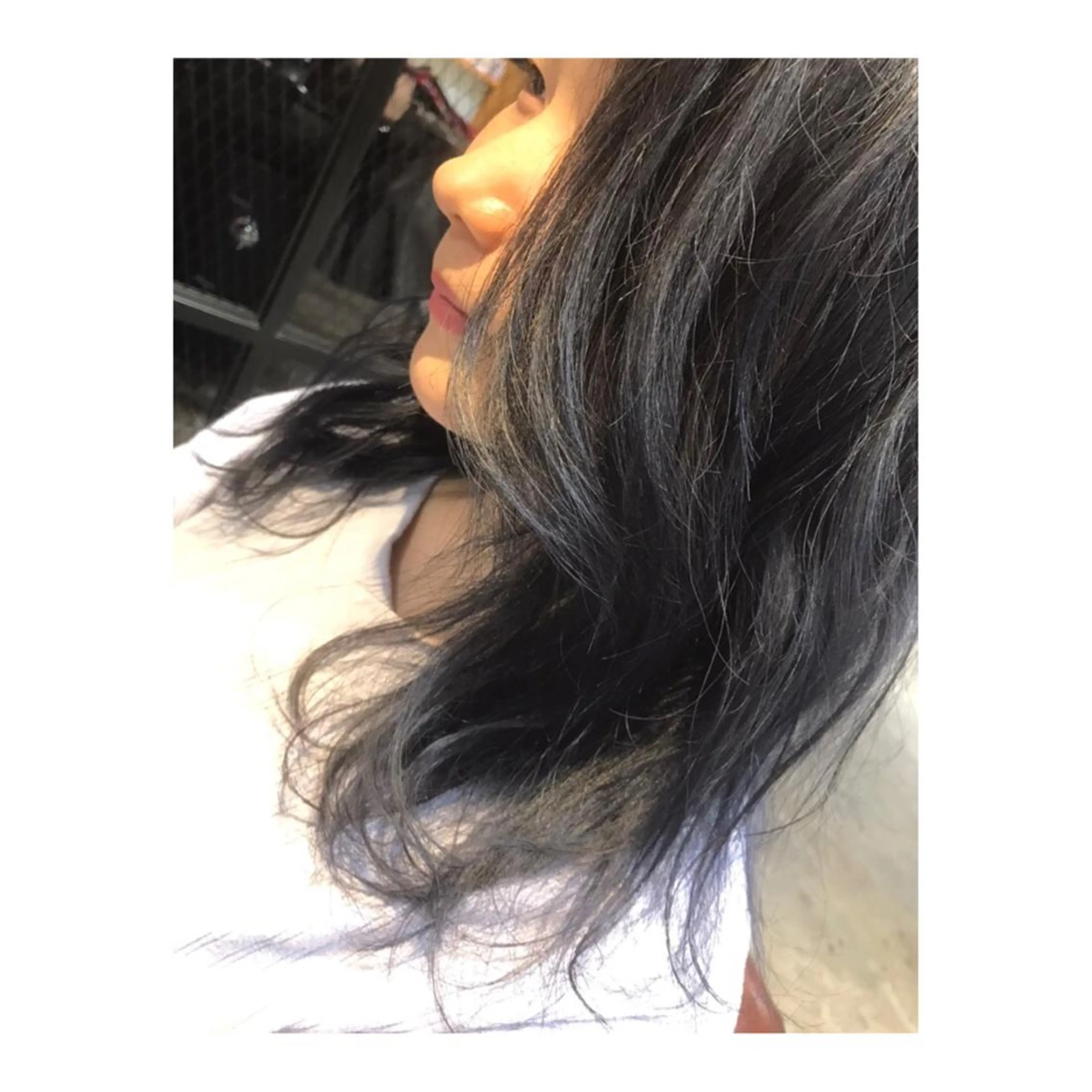 セミロング カラー アッシュ ブリーチ ブルーカラー ブルーアッシュ 竹嶌 健吾のヘアスタイル