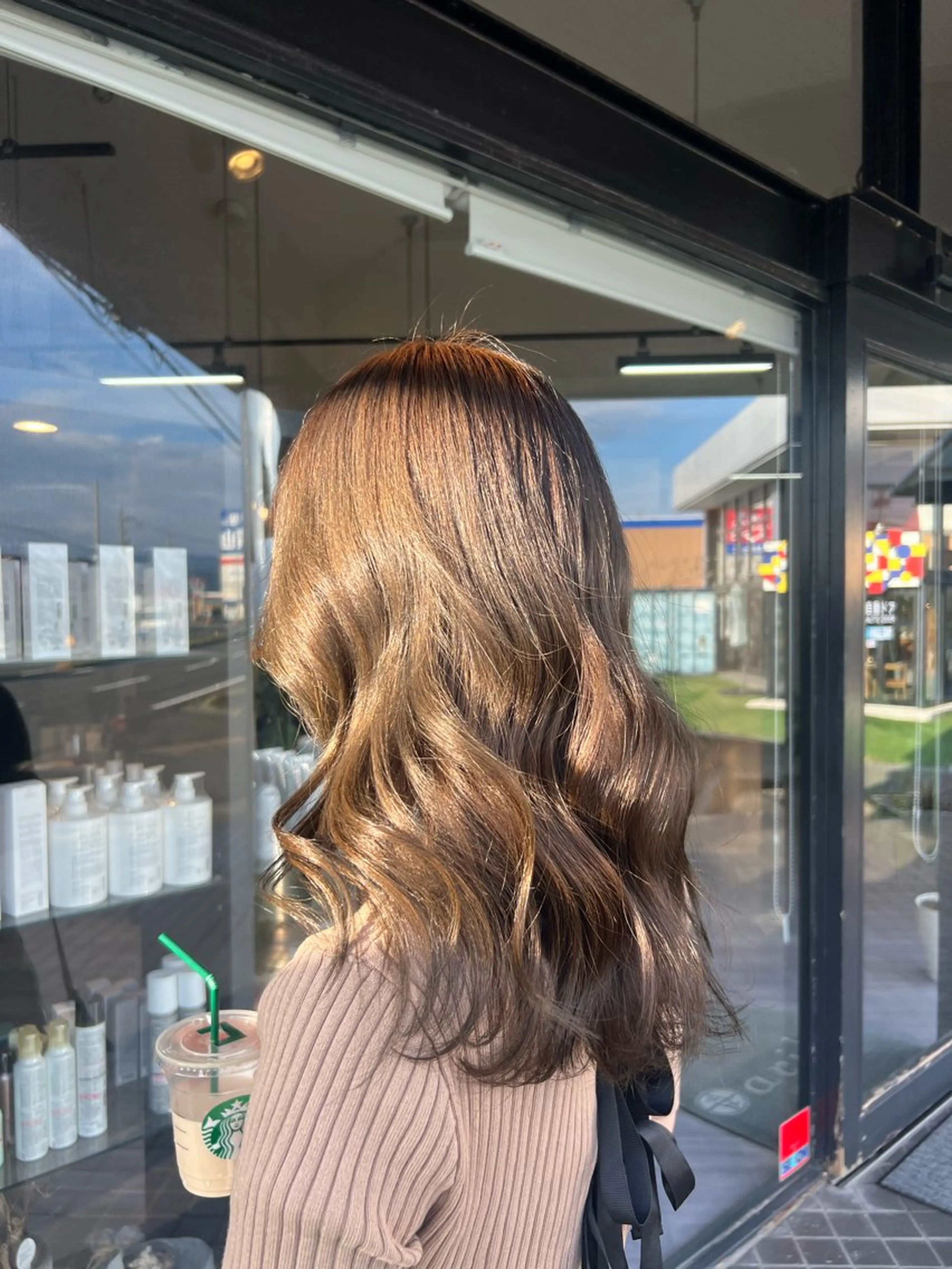 ミディアム カラー ブリーチ ブリーチなしカラー ヘアカラー arika ミズキのヘアスタイル