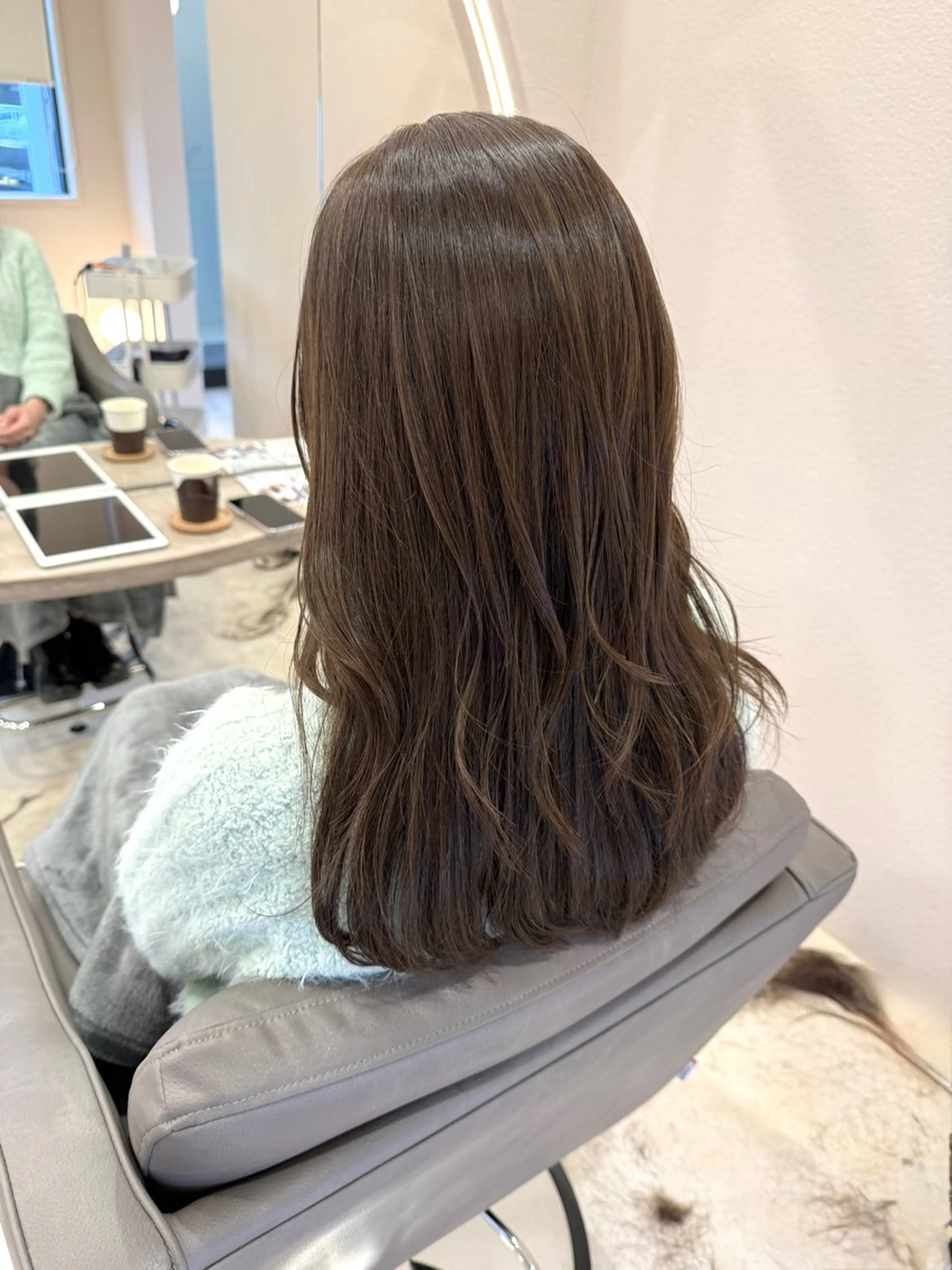 ミディアム カラー ベージュカラー オリーブベージュ 中林 優太のヘアスタイル