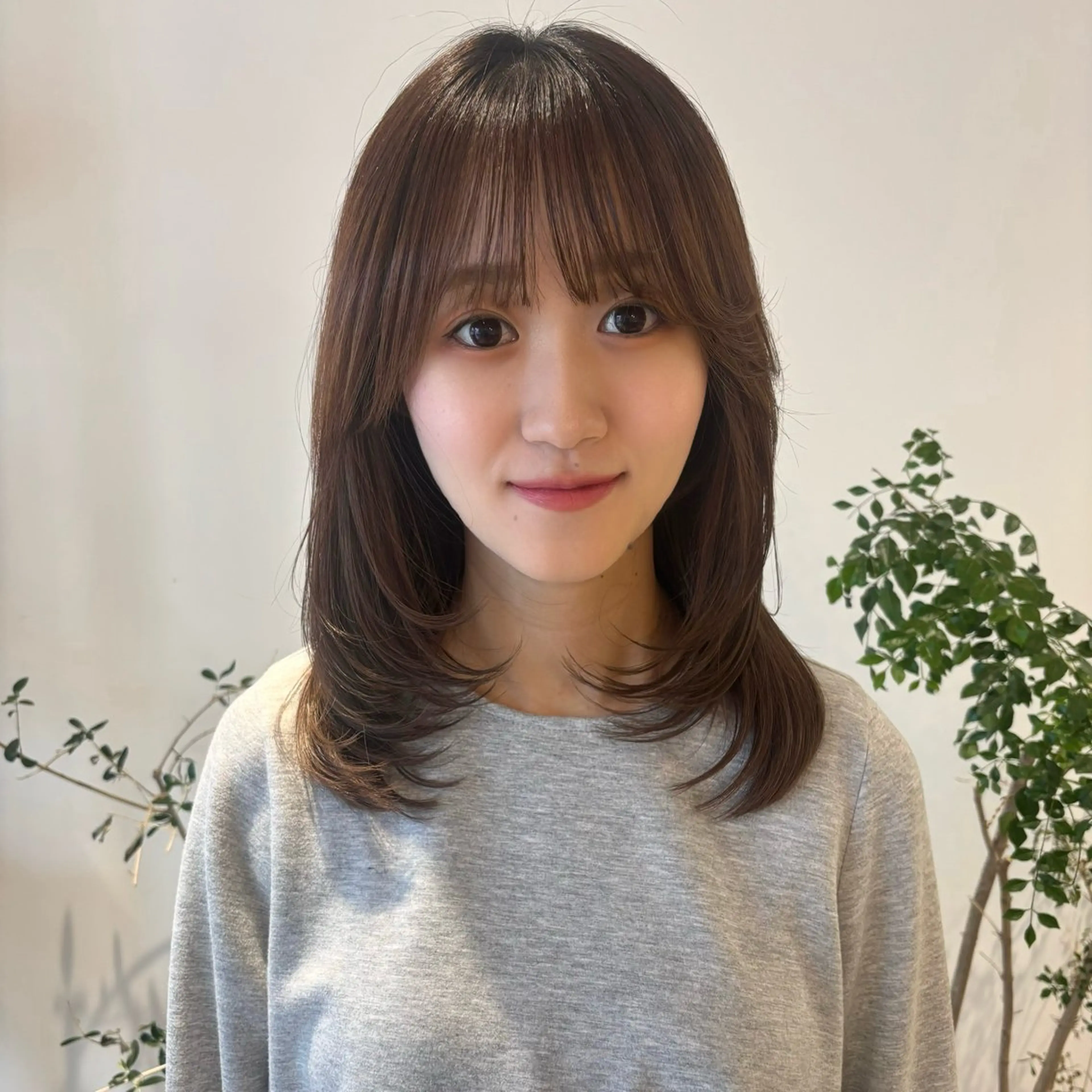 ミディアム カラー ベージュカラー レイヤーカット カット ヘアカラー トリートメント 透明感カラー/ レイヤーkotonoのヘアスタイル