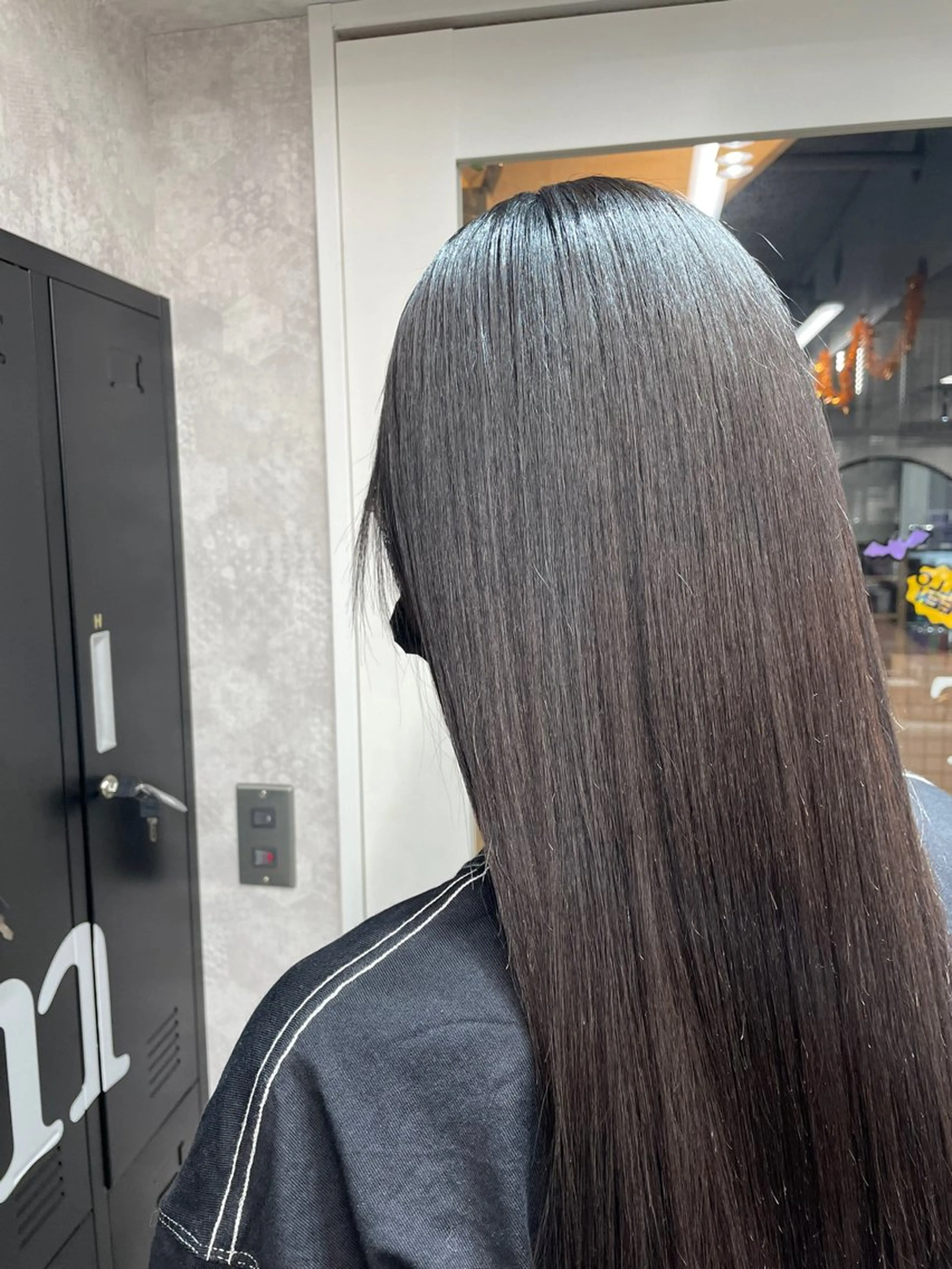 ロング カラー アッシュ アッシュグレー ベージュカラー ブリーチ ブロンド 【美髪ハイトーン】 髪質改善/大和🎀のヘアスタイル