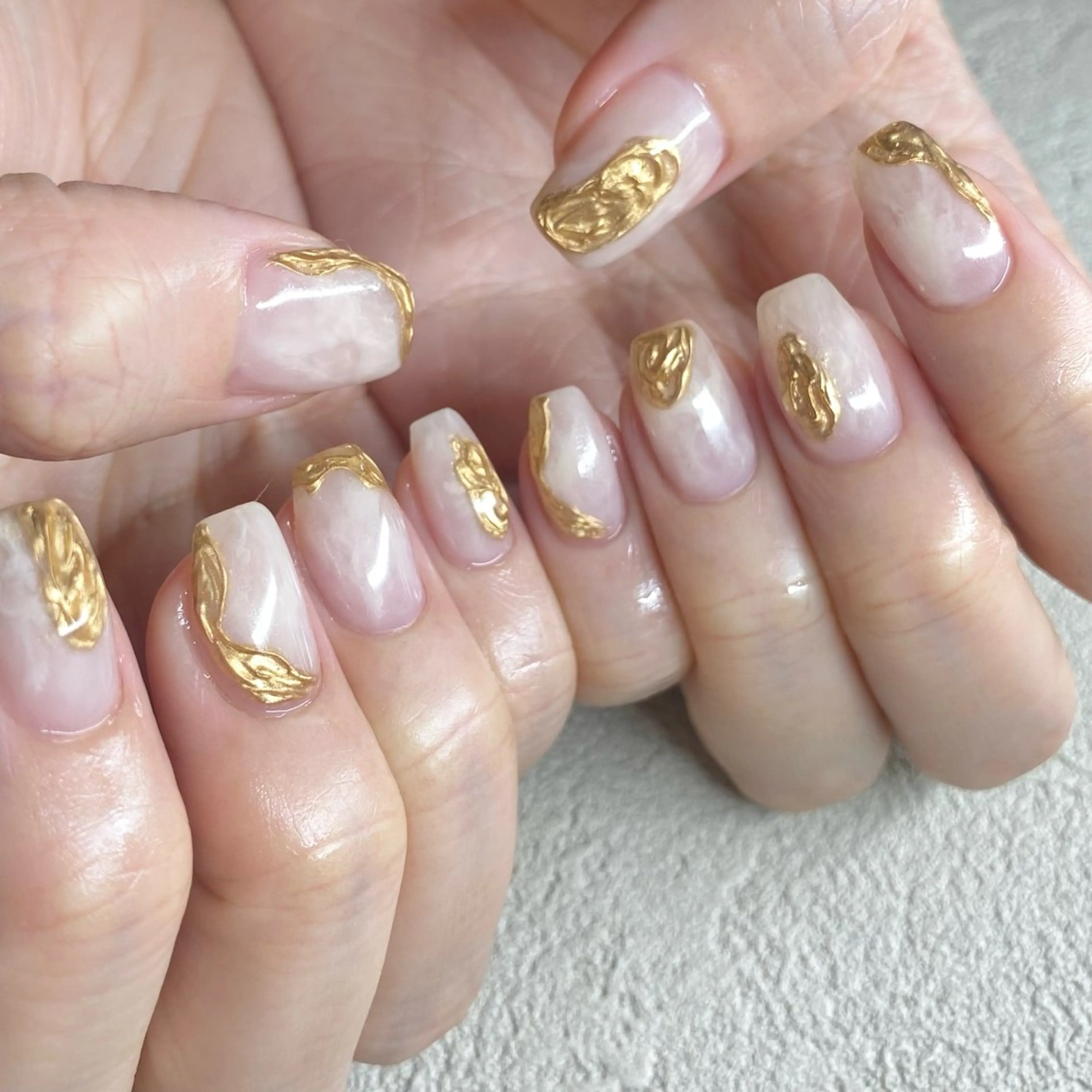 ネイル アートネイル ニュアンスネイル ホワイト 冬ネイル クリスマス ハンドネイル 山田 貴子のネイルデザイン