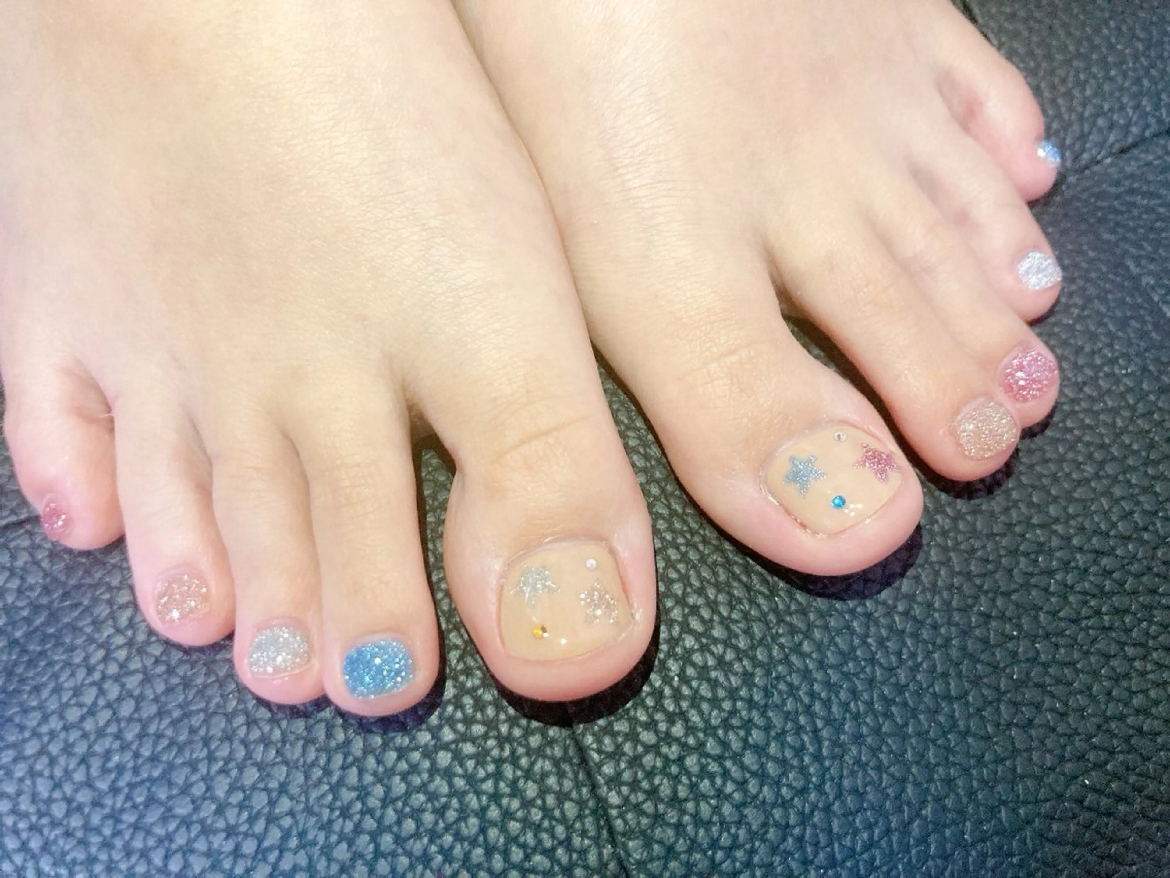 ネイル ECLAT エクラ所属・寺山 千鶴のネイルデザイン