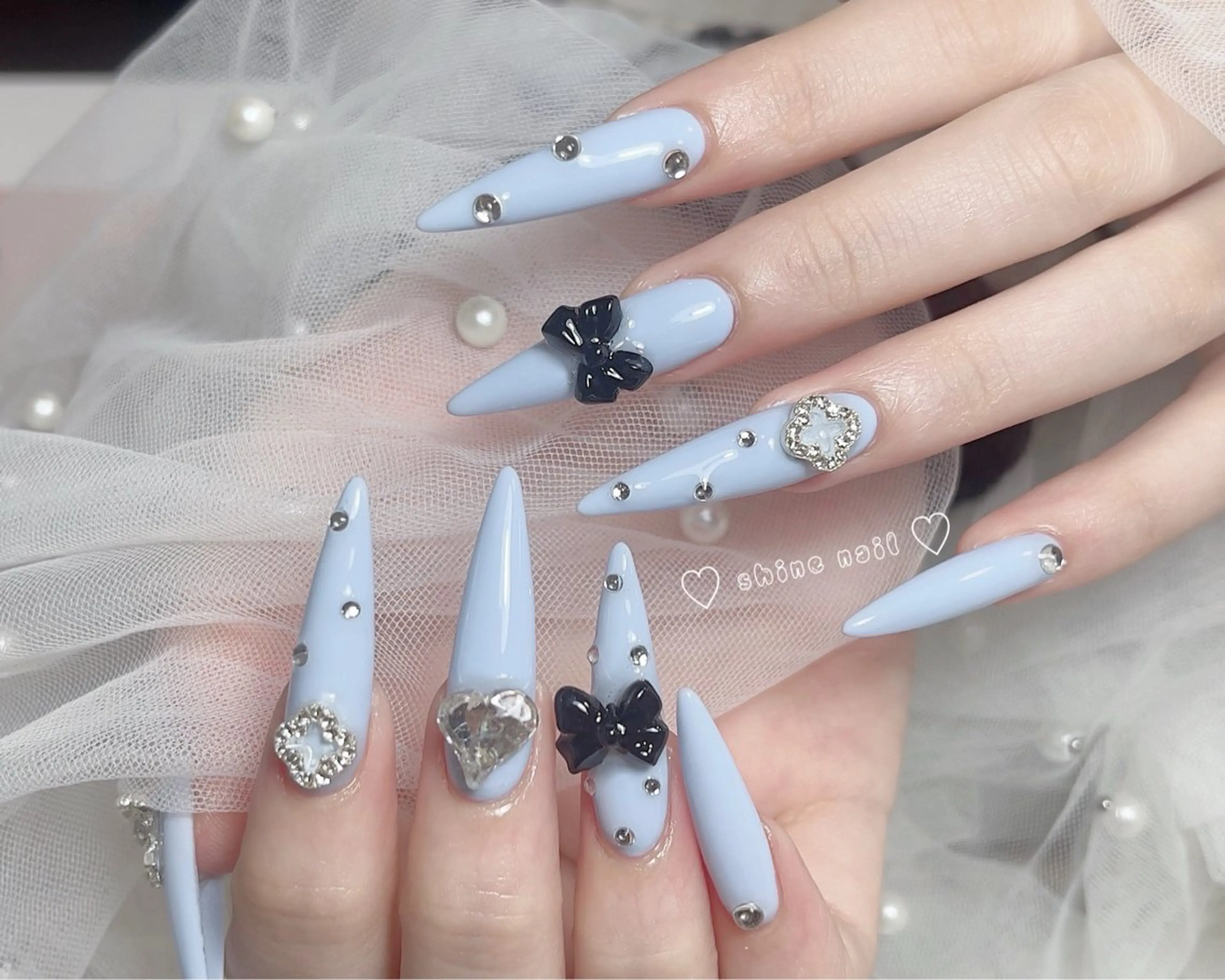 ネイル サイナ🎀 長さだし&デザインのネイルデザイン