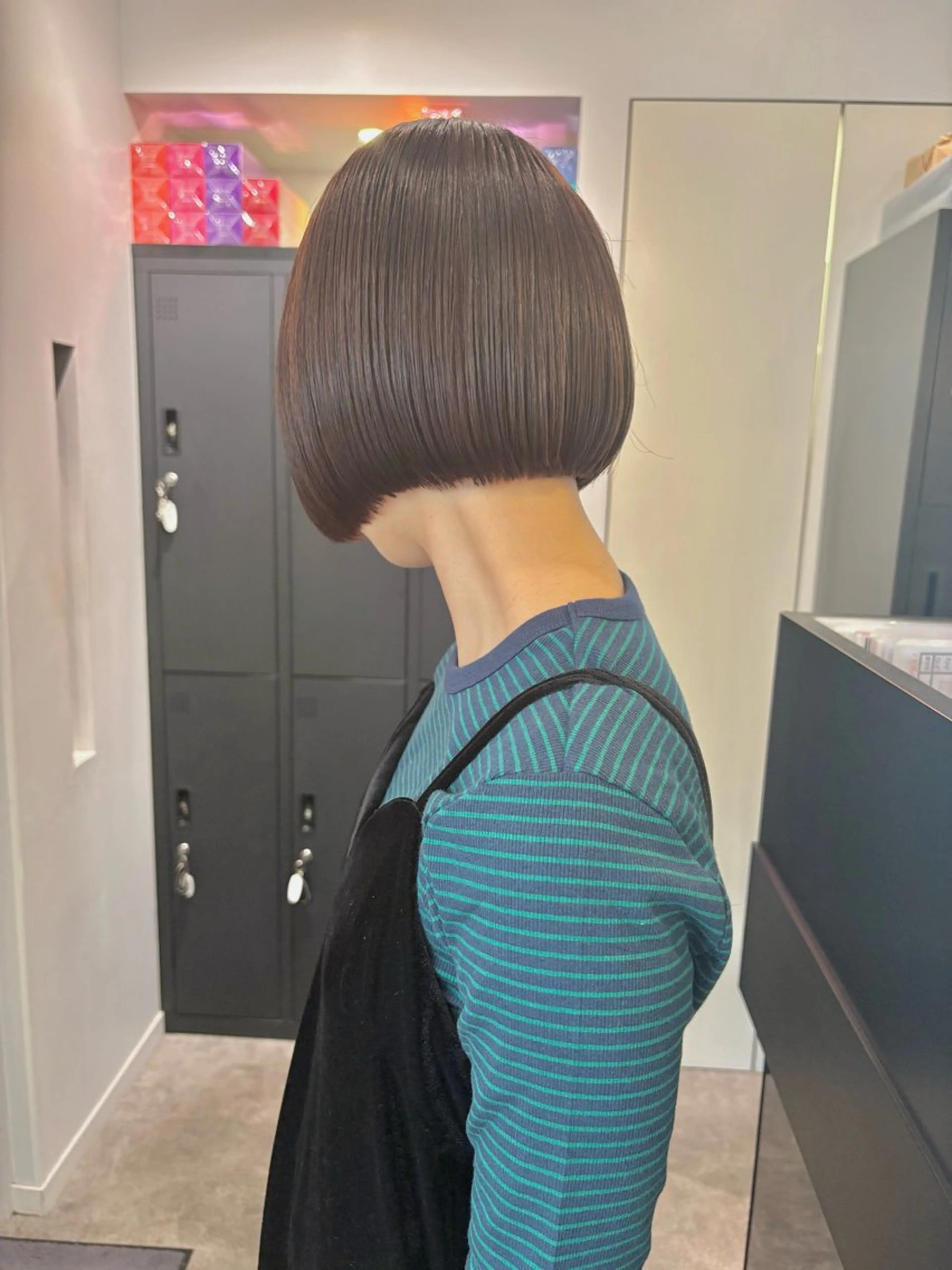 ショート ボブ ダブルカラー🦖 /髪質改善⚡️しおりのヘアスタイル