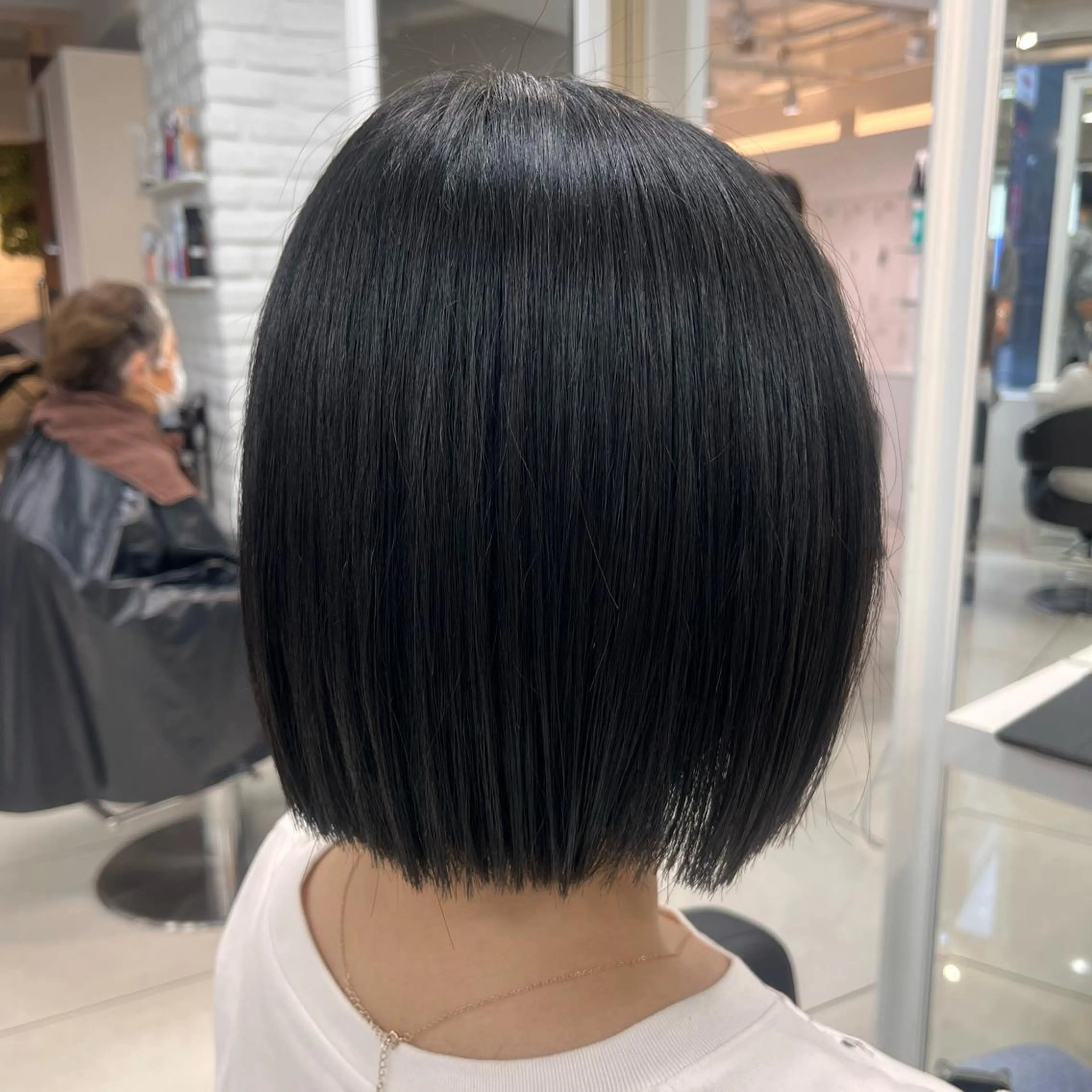 ショート 切りっぱなしボブ ボブ 縮毛矯正 カット 【センターパート/ マッシュ】ryokaのヘアスタイル