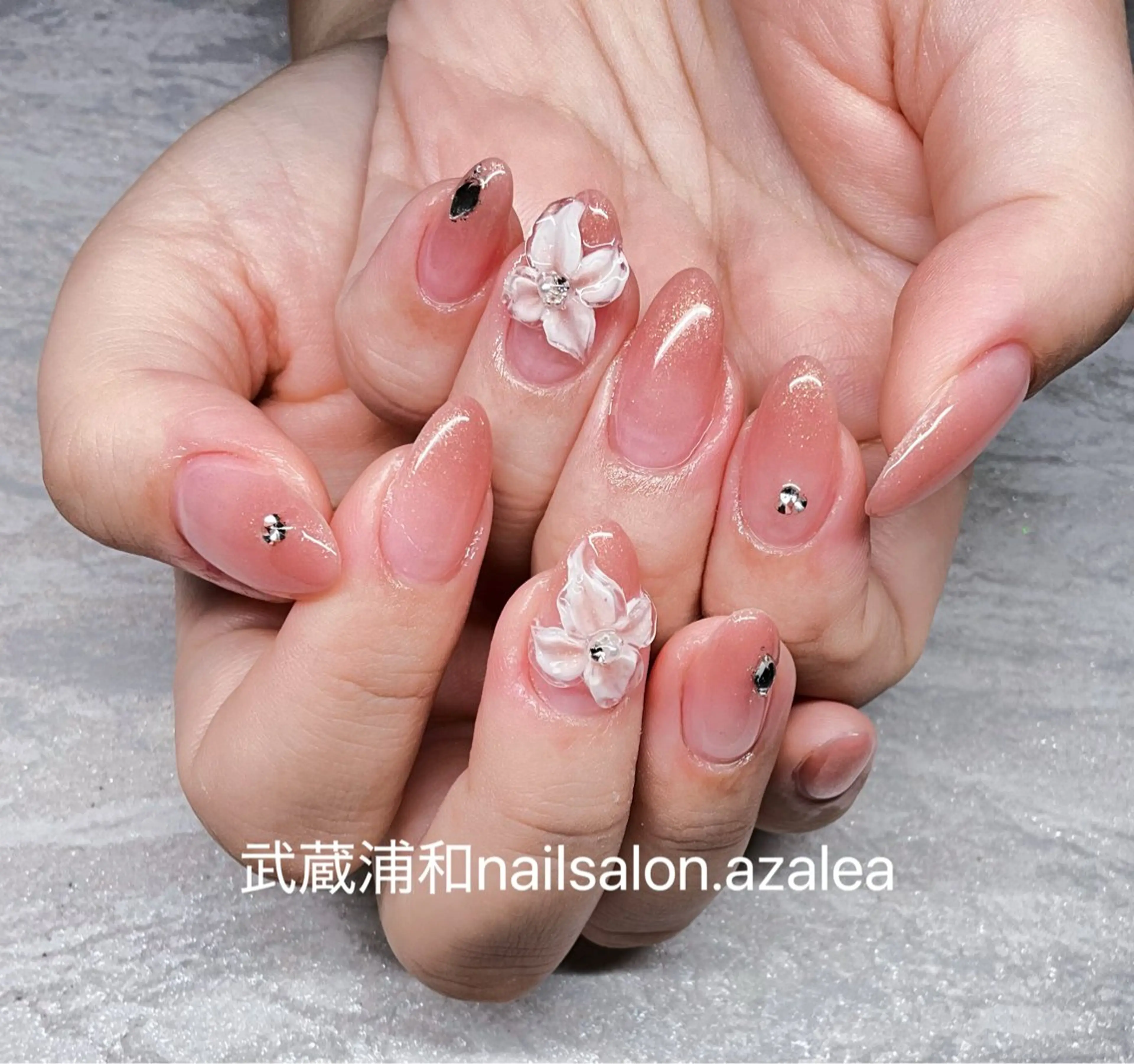 ネイル ハンドネイル R inのネイルデザイン