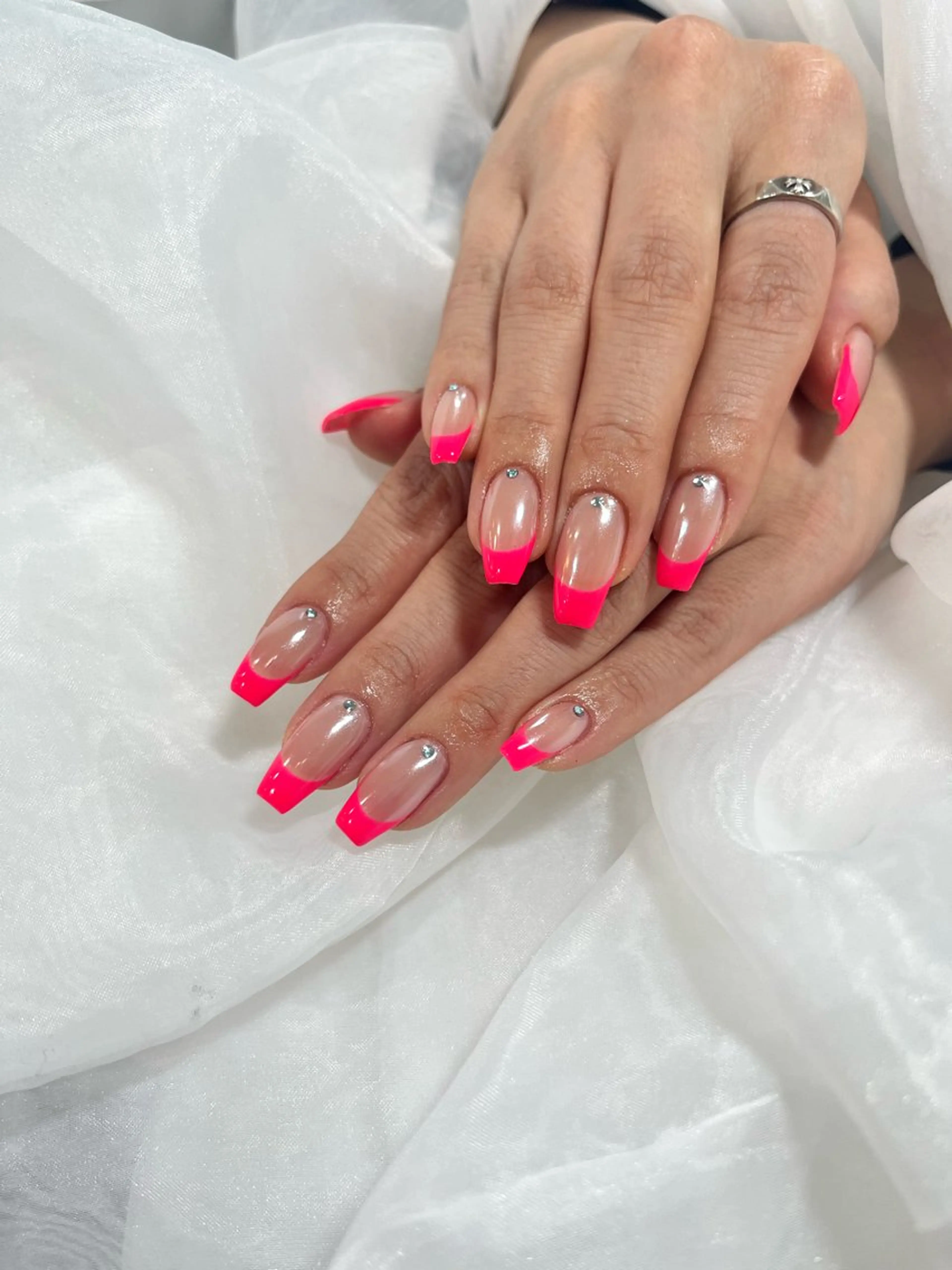 ネイル フレンチネイル ミラーネイル ハンドネイル éclat-nail salon-所属・松本 ゆみかのネイルデザイン