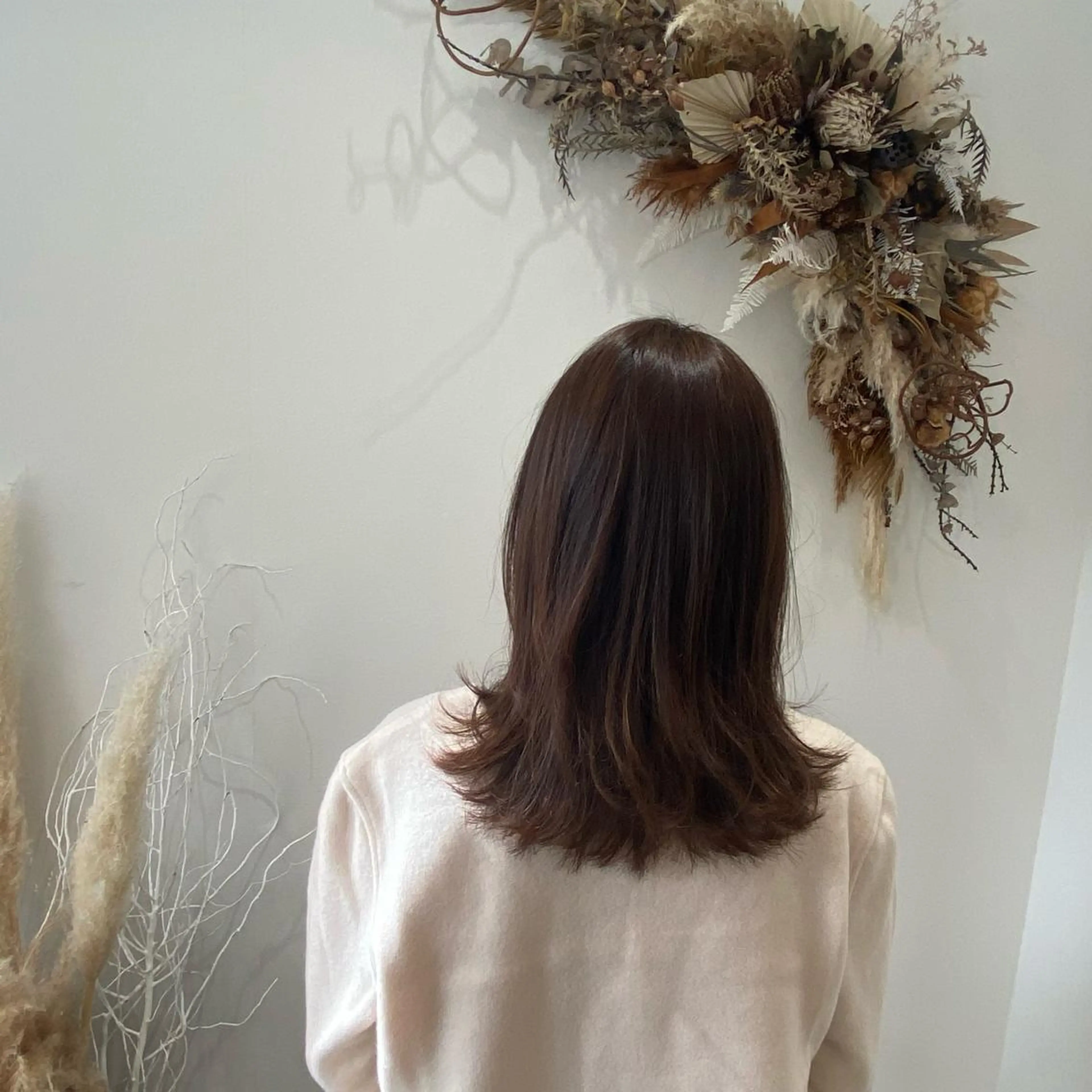 セミロング 松本 玲菜のヘアスタイル
