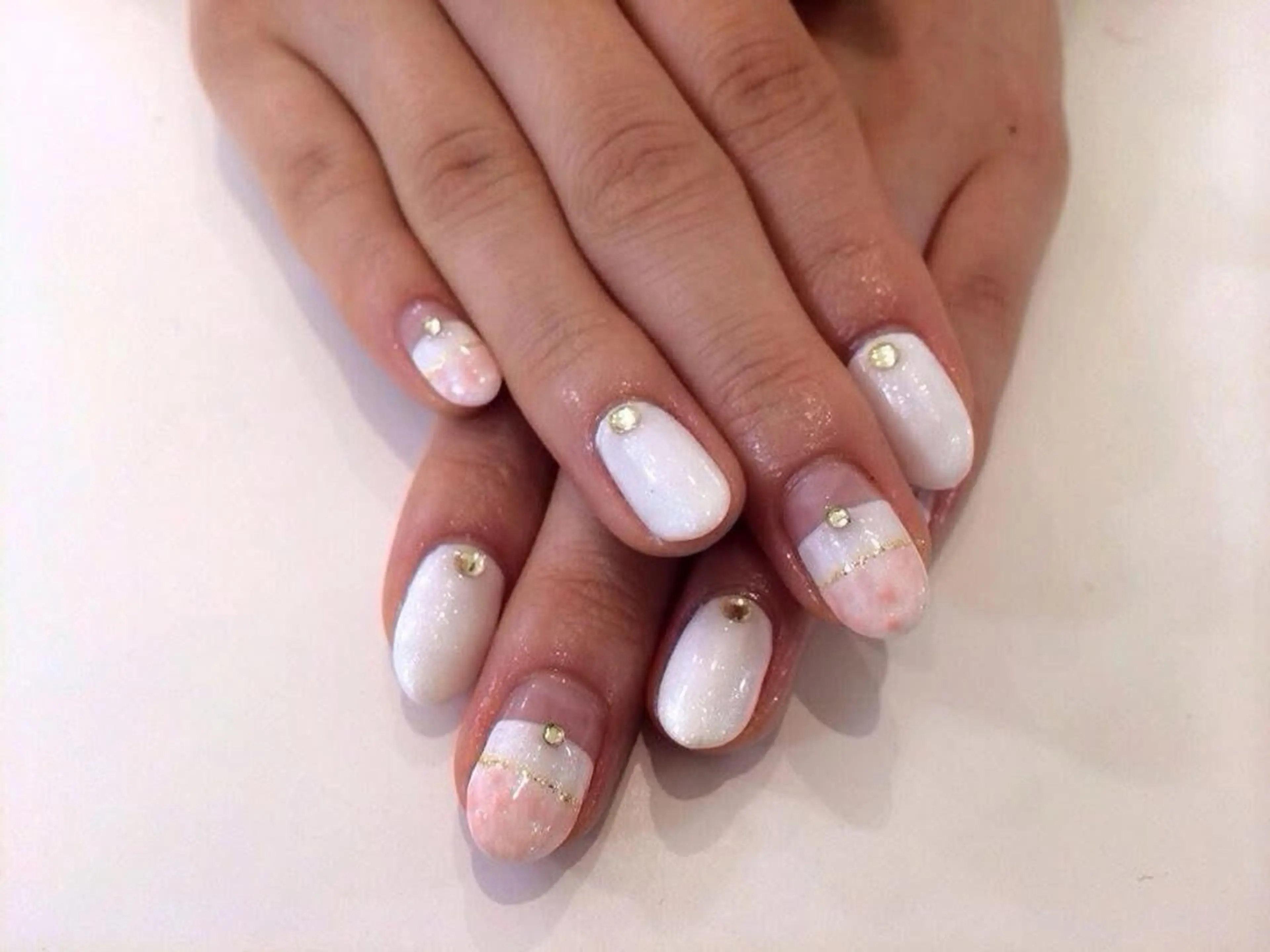 ネイル LOOPS目黒店所属・LOOPS目黒店 まなみのネイルデザイン