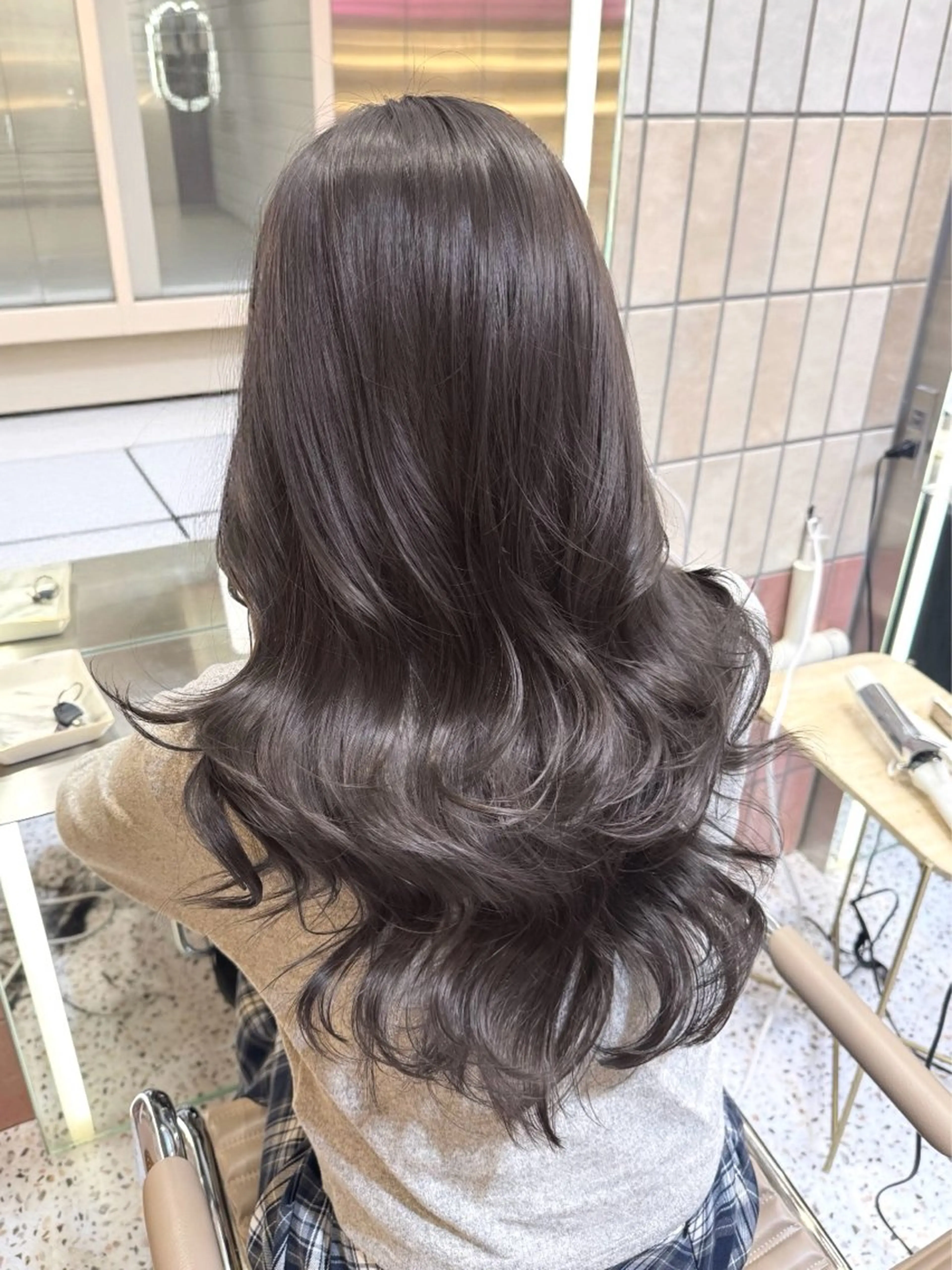 ロング カラー ヘアカラー Loom by Sea 新宿所属・Kaede/ブリーチ なし/レイヤー🤍のヘアスタイル