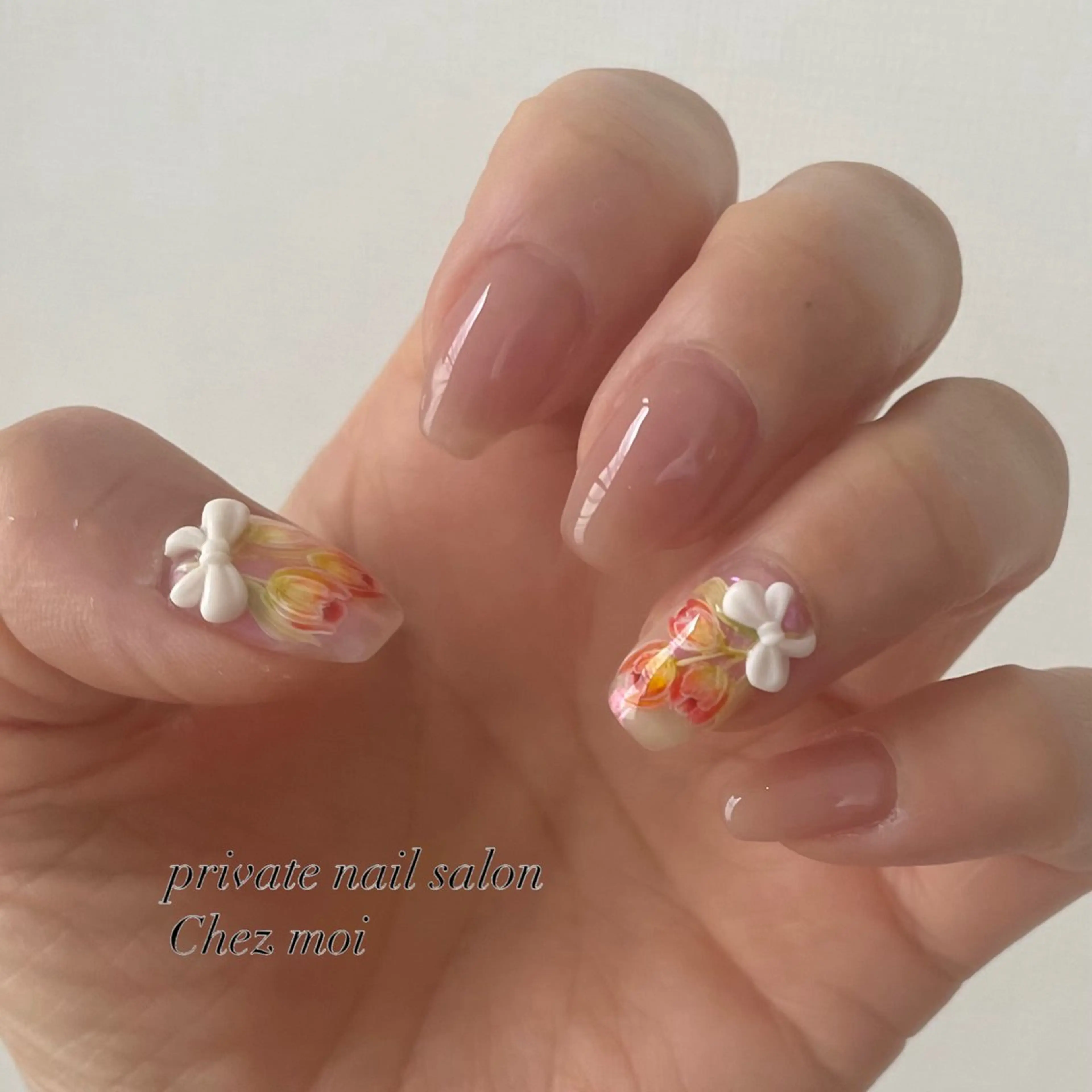 ネイル KOMINE TOMOKOのネイルデザイン