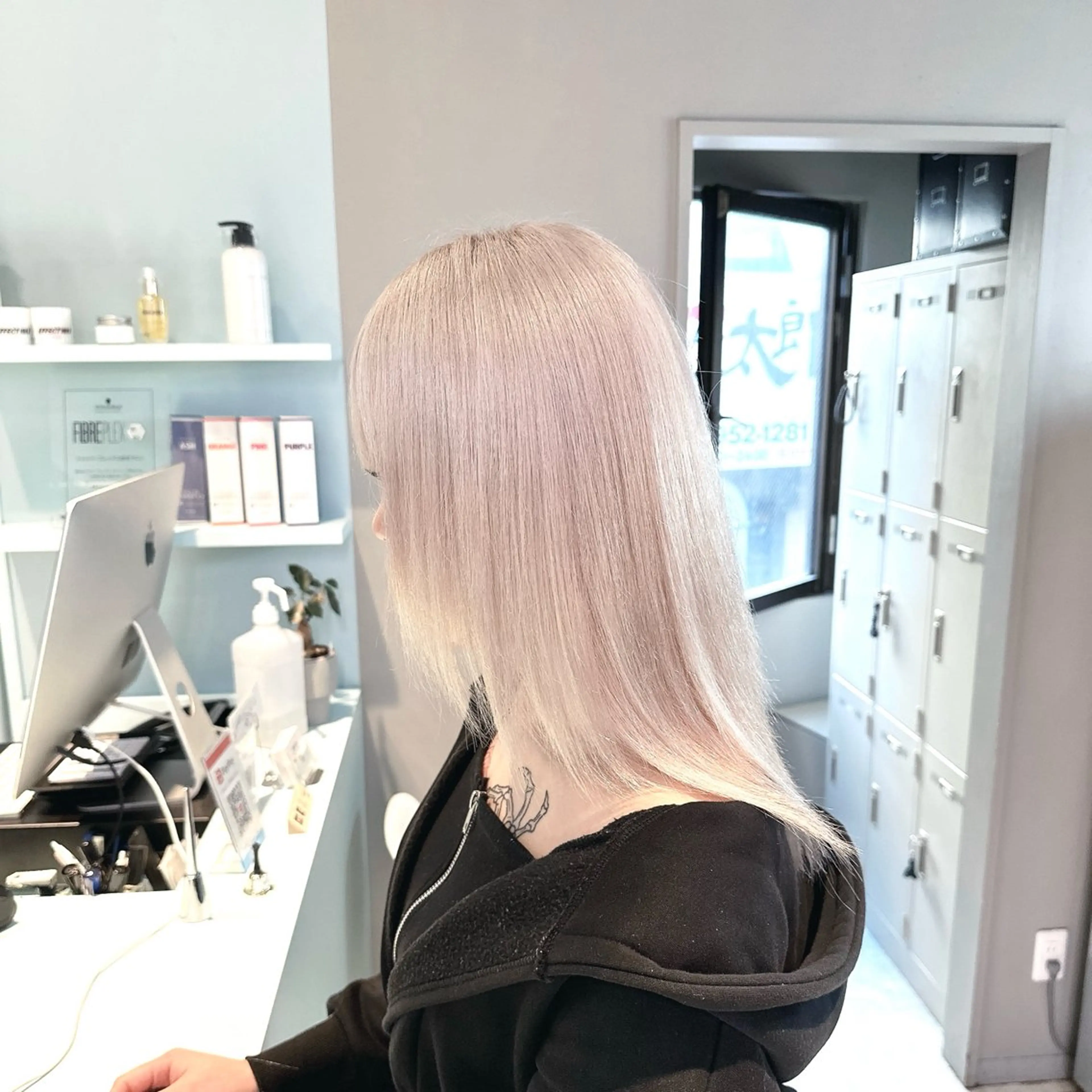 セミロング カラー ヘアカラー トリートメント ヘッドスパ ヘアセット 🪄池袋ハイトーン 🪄ブリーチカラーのヘアスタイル