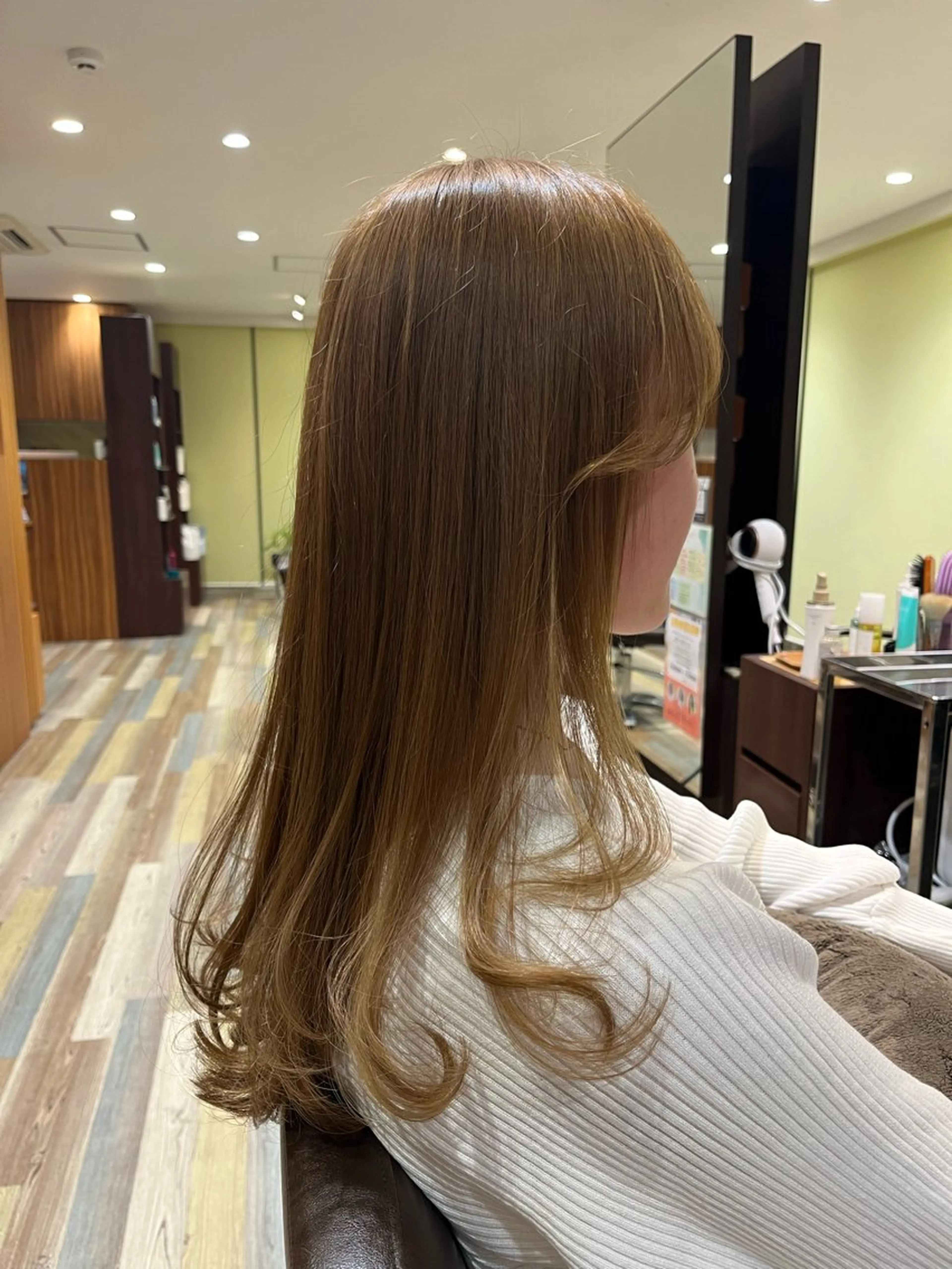 ロング​〜​ミディアム💞　お客様のご要望に合わせてカットさせて頂きます🙆🏻‍♀️の写真