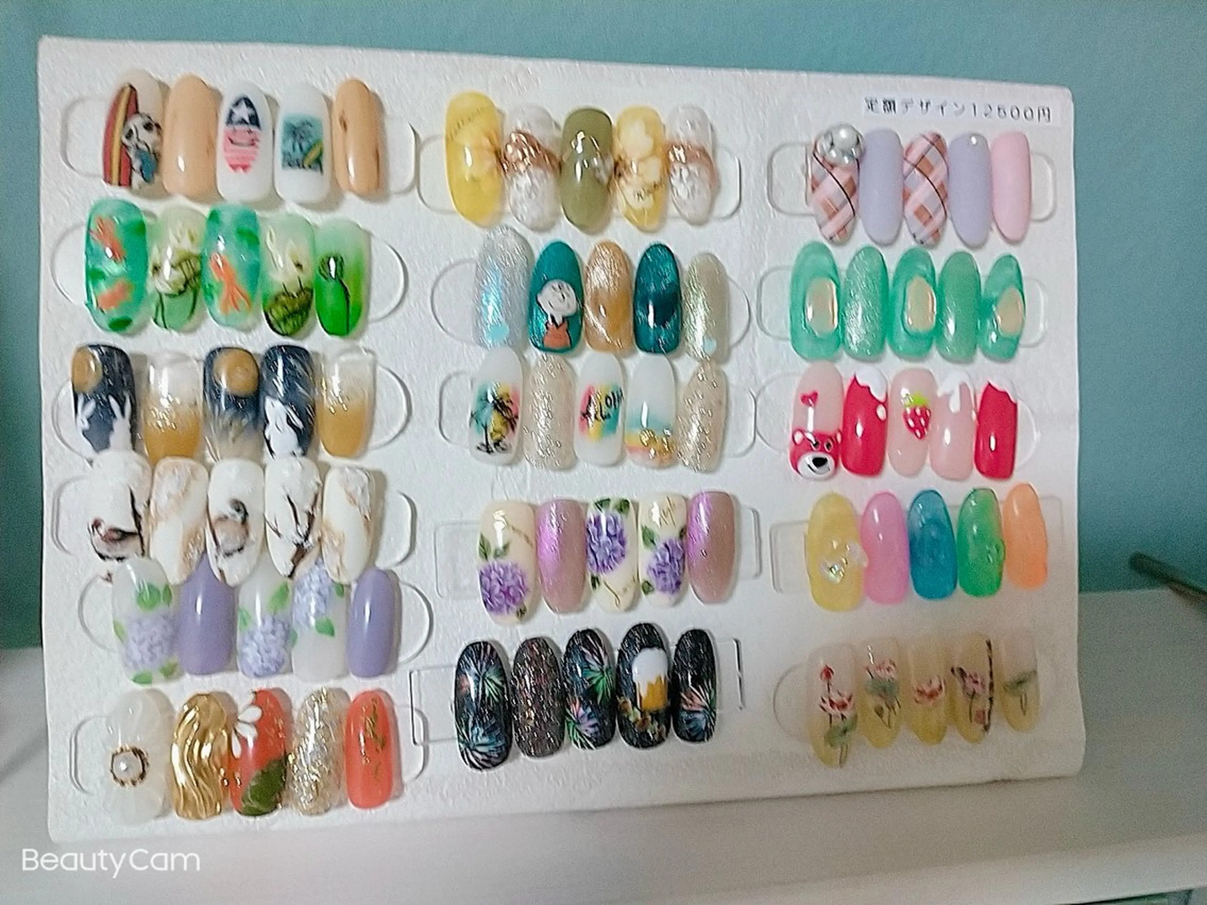 ネイル SYR所属・SYR nail salonのネイルデザイン