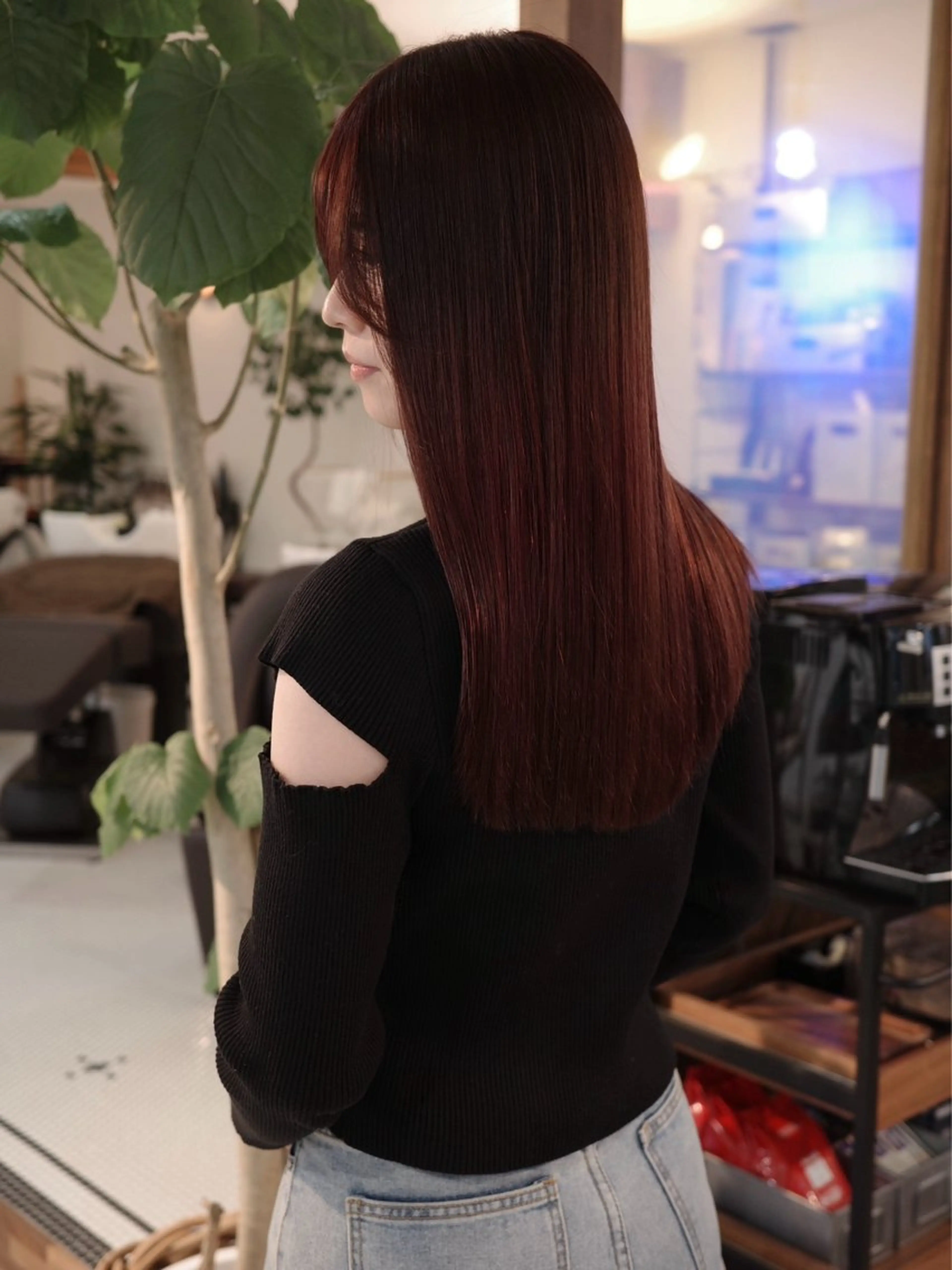 セミロング カラー ブリーチ 縮毛矯正 トリートメント ヘアカラー トリートメント (h)wim ウィムのヘアスタイル