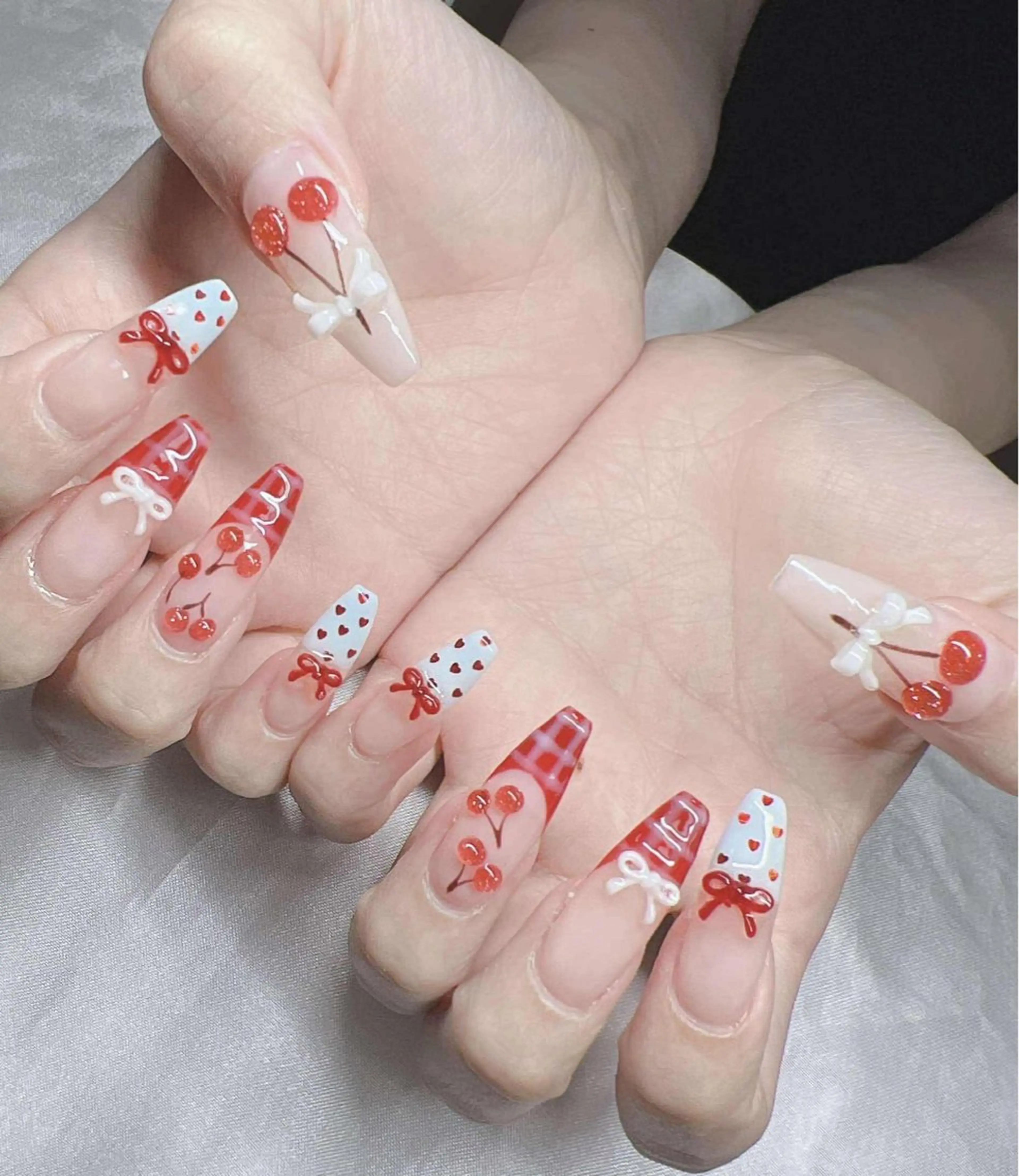 ネイル 長さ出し グラデーション 卒業式 キラキラネイル マグネットネイル ハンドネイル Lee Nailsのネイルデザイン